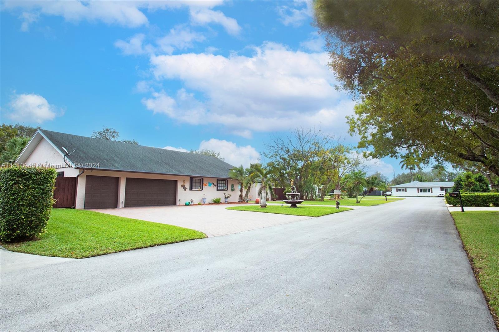 27525 SW 167th Ct, Unincorporated Dade County, Florida 33031, 4 Bedrooms Bedrooms, ,2 BathroomsBathrooms,Residential,For Sale,27525 SW 167th Ct,A11513945