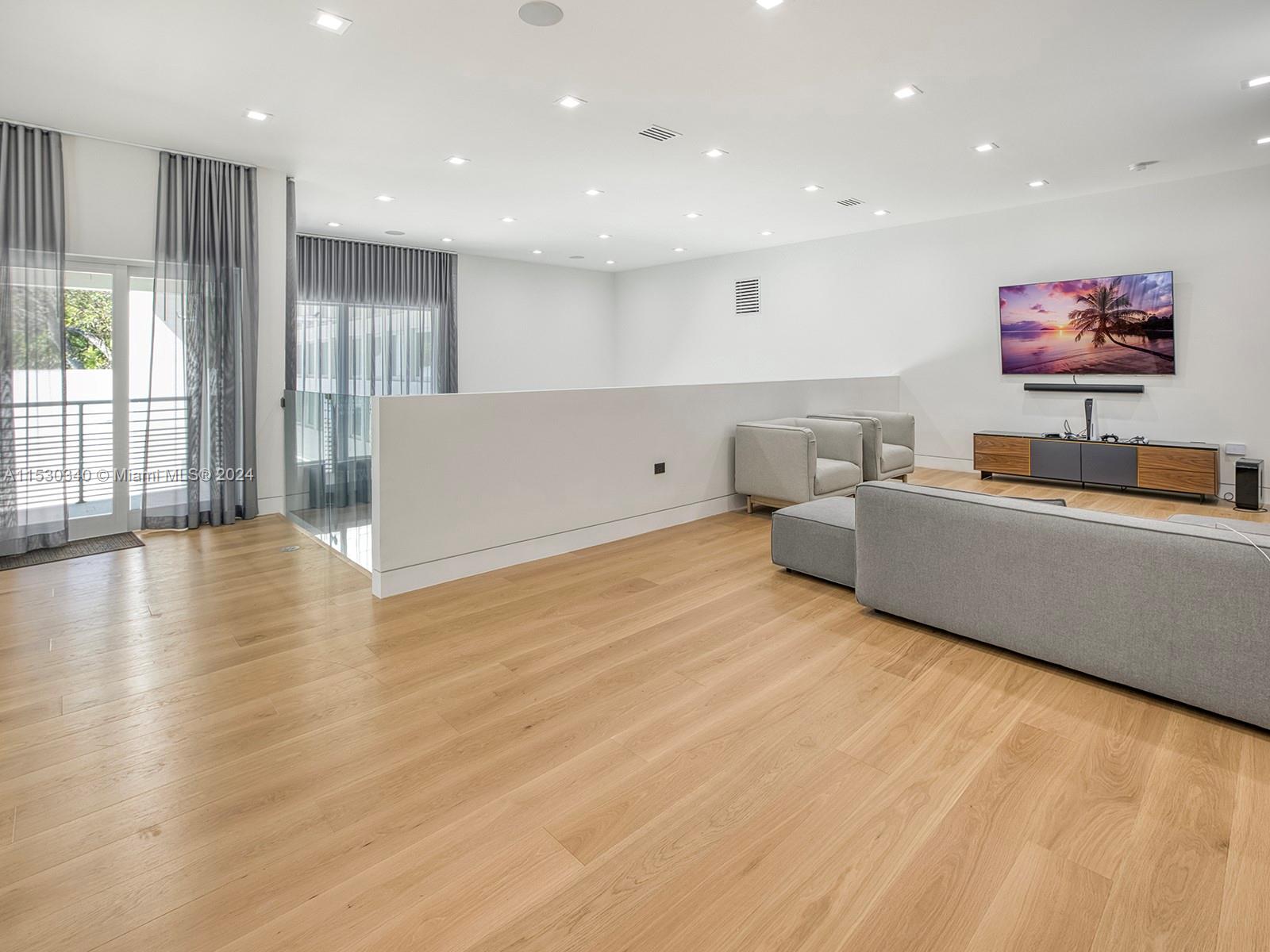 5970 135th Ter, Pinecrest, FL, 33156 United States, 6 Bedrooms Bedrooms, ,6 BathroomsBathrooms,Residential,For Sale,135th Ter,A11530340