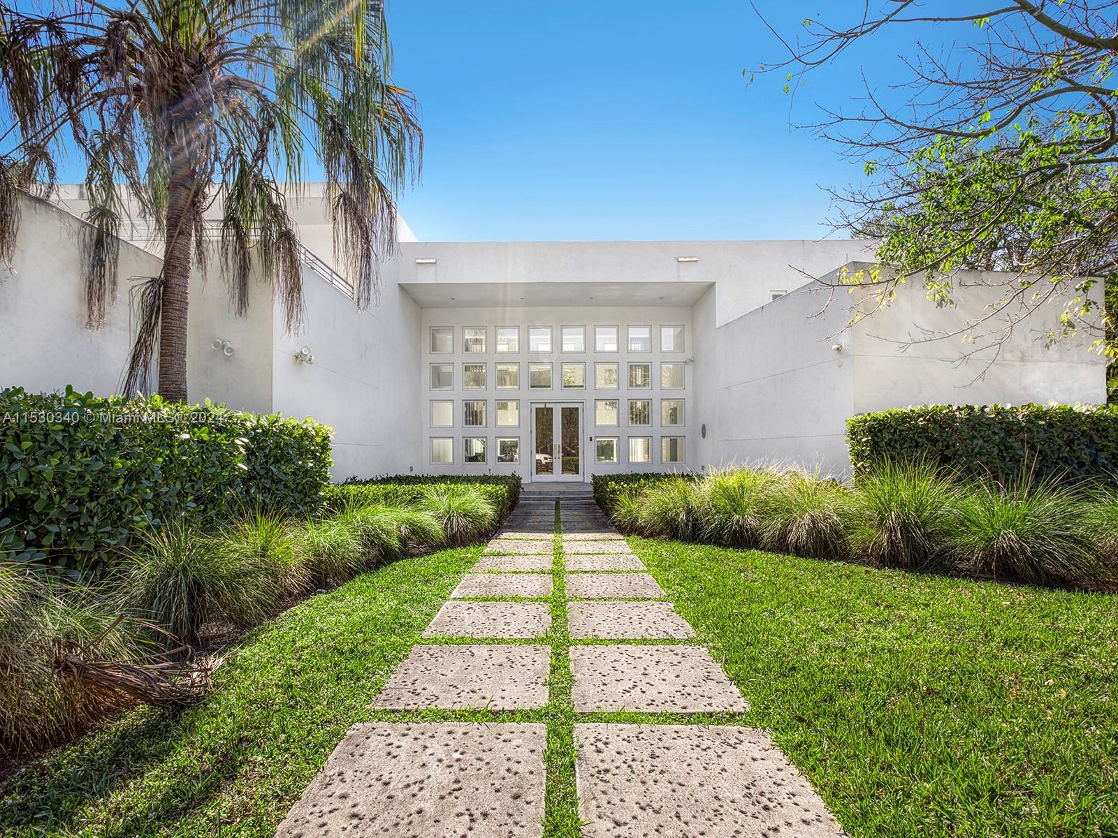 5970 135th Ter, Pinecrest, FL, 33156 United States, 6 Bedrooms Bedrooms, ,6 BathroomsBathrooms,Residential,For Sale,135th Ter,A11530340