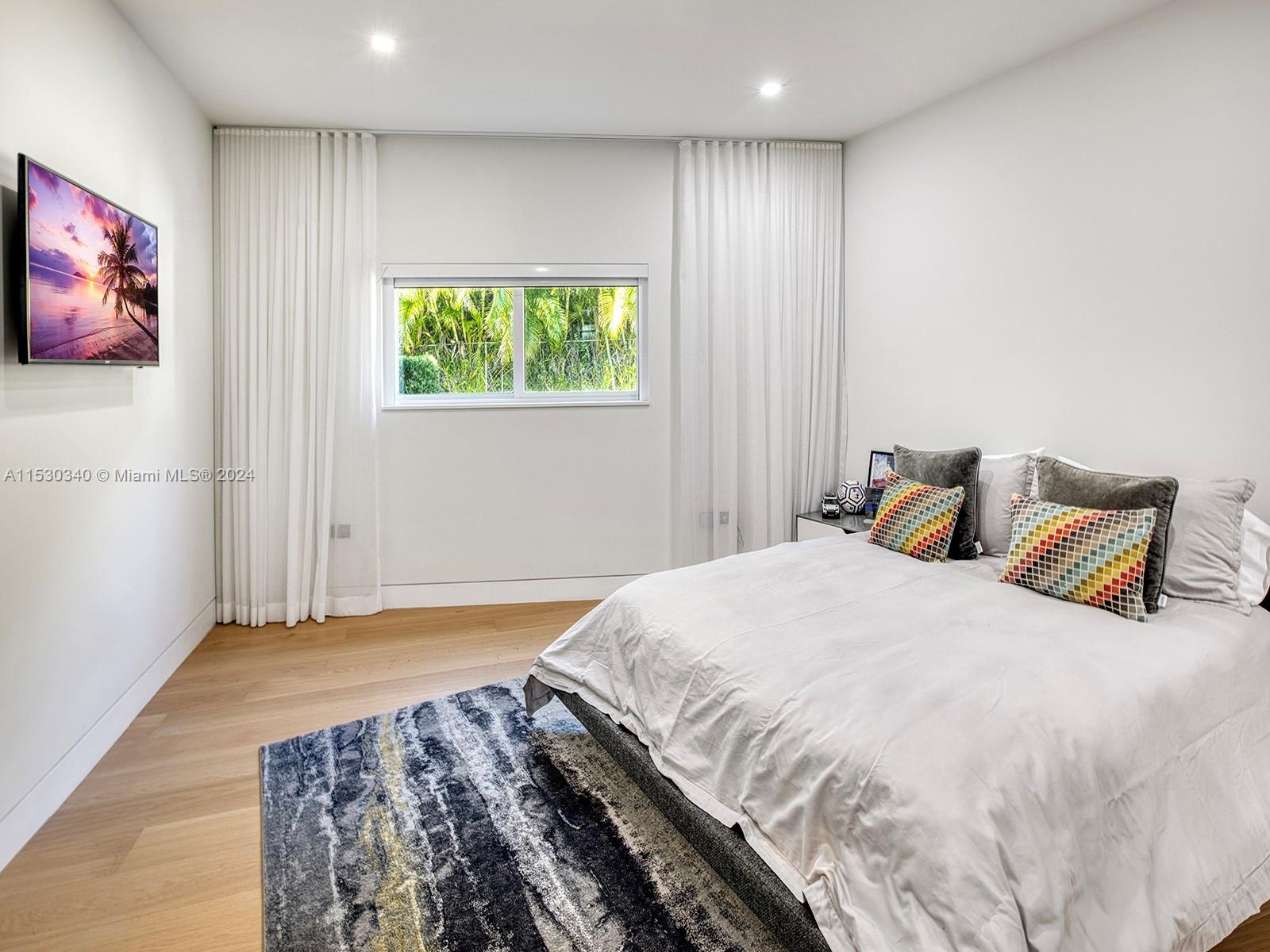 5970 135th Ter, Pinecrest, FL, 33156 United States, 6 Bedrooms Bedrooms, ,6 BathroomsBathrooms,Residential,For Sale,135th Ter,A11530340