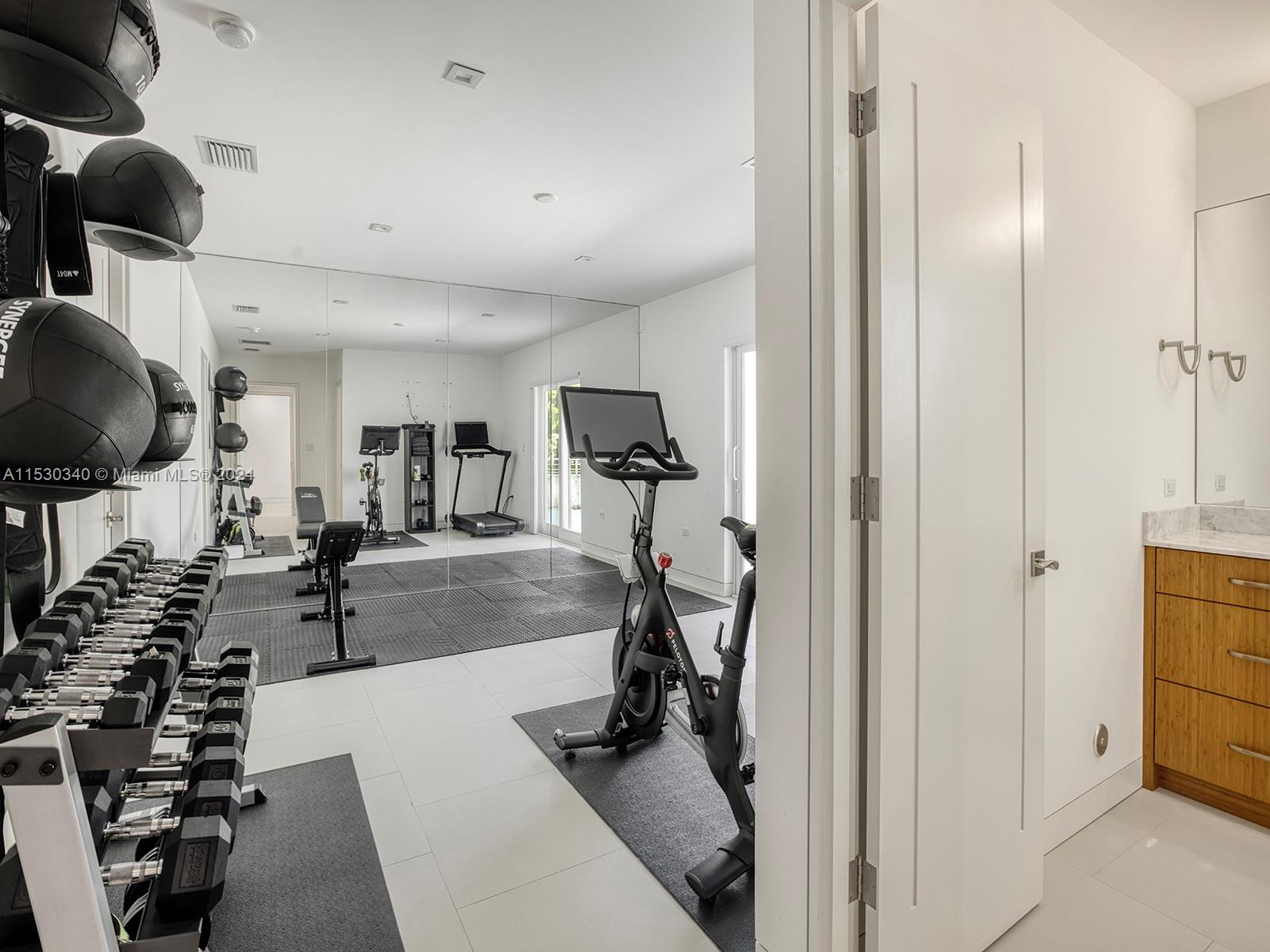 5970 135th Ter, Pinecrest, FL, 33156 United States, 6 Bedrooms Bedrooms, ,6 BathroomsBathrooms,Residential,For Sale,135th Ter,A11530340