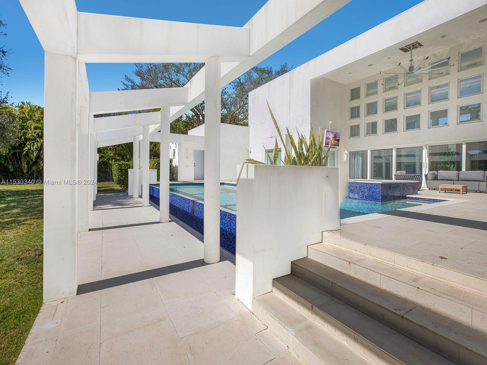 5970 135th Ter, Pinecrest, FL, 33156 United States, 6 Bedrooms Bedrooms, ,6 BathroomsBathrooms,Residential,For Sale,135th Ter,A11530340