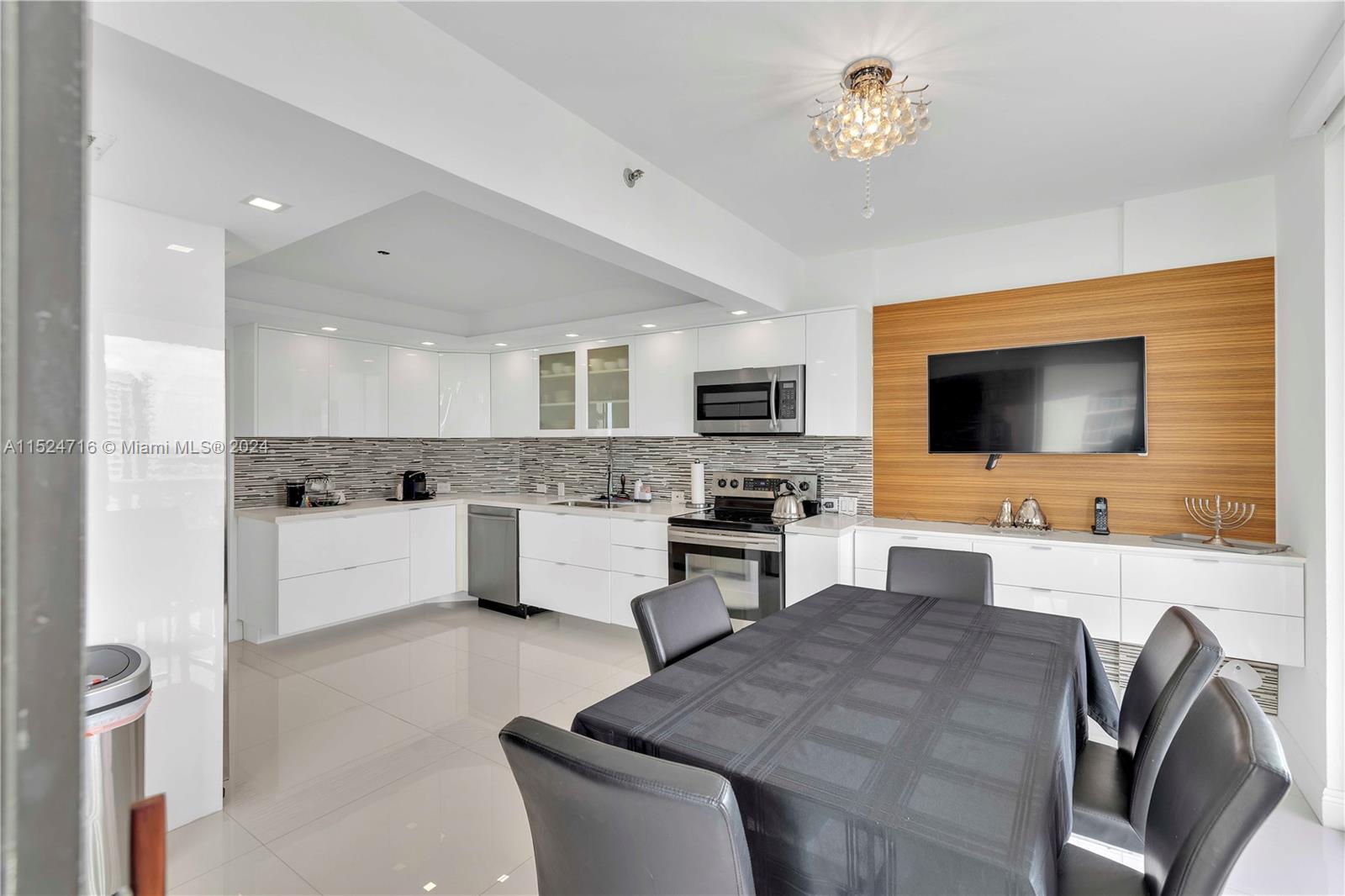 3000 ISLAND BL, Aventura, FL, 33160 United States, 3 Bedrooms Bedrooms, ,3 BathroomsBathrooms,Residential,For Sale,ISLAND BL,A11524716