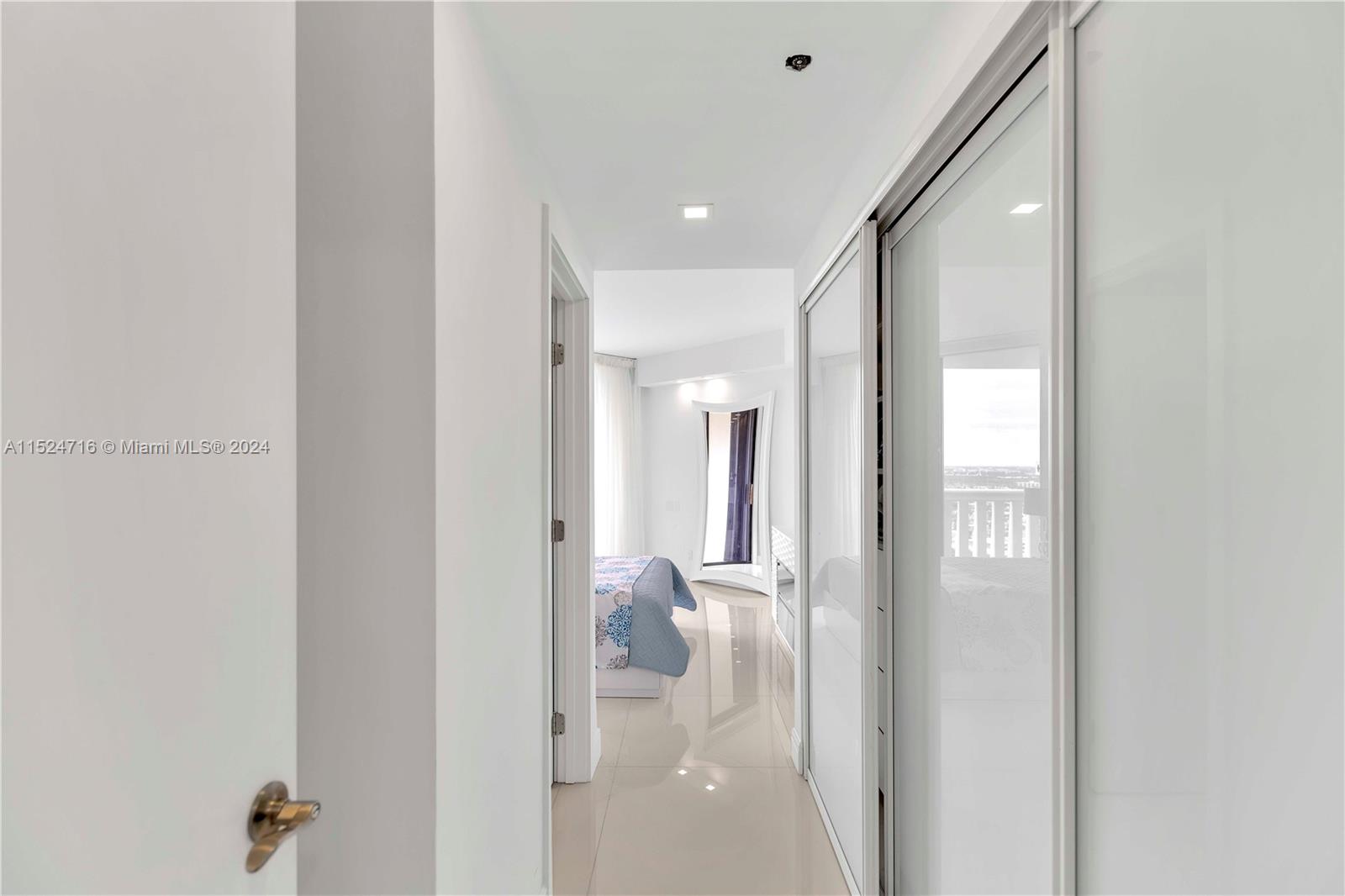 3000 ISLAND BL, Aventura, FL, 33160 United States, 3 Bedrooms Bedrooms, ,3 BathroomsBathrooms,Residential,For Sale,ISLAND BL,A11524716