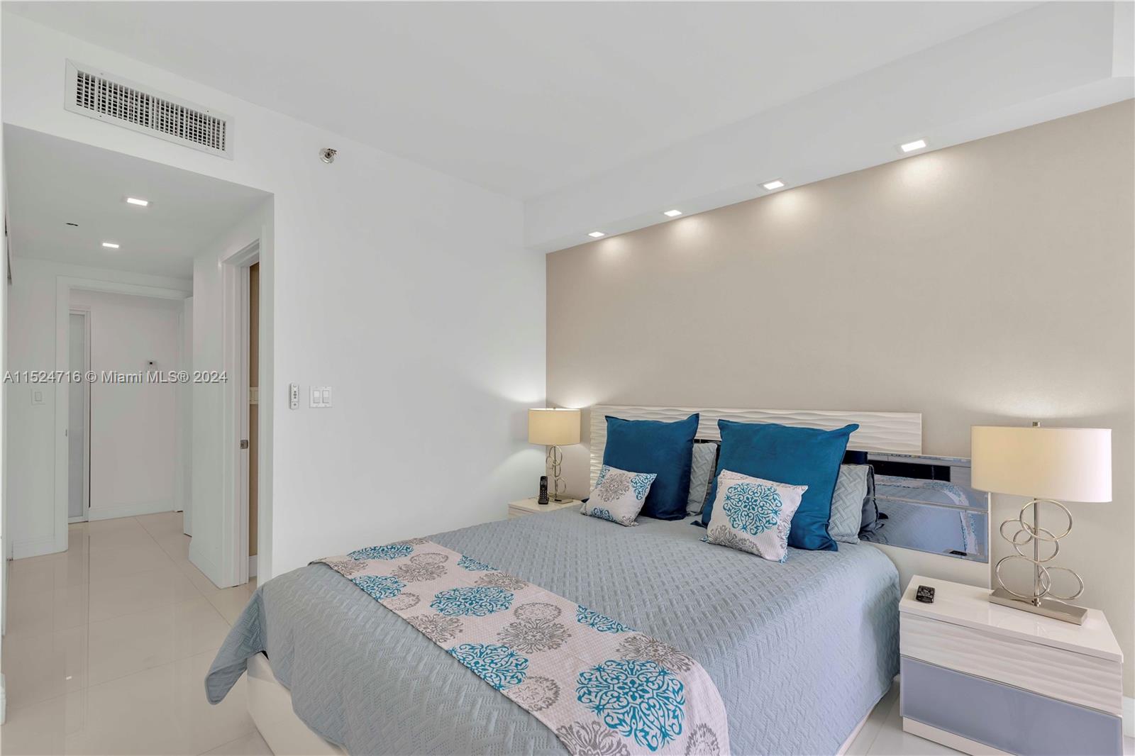 3000 ISLAND BL, Aventura, FL, 33160 United States, 3 Bedrooms Bedrooms, ,3 BathroomsBathrooms,Residential,For Sale,ISLAND BL,A11524716
