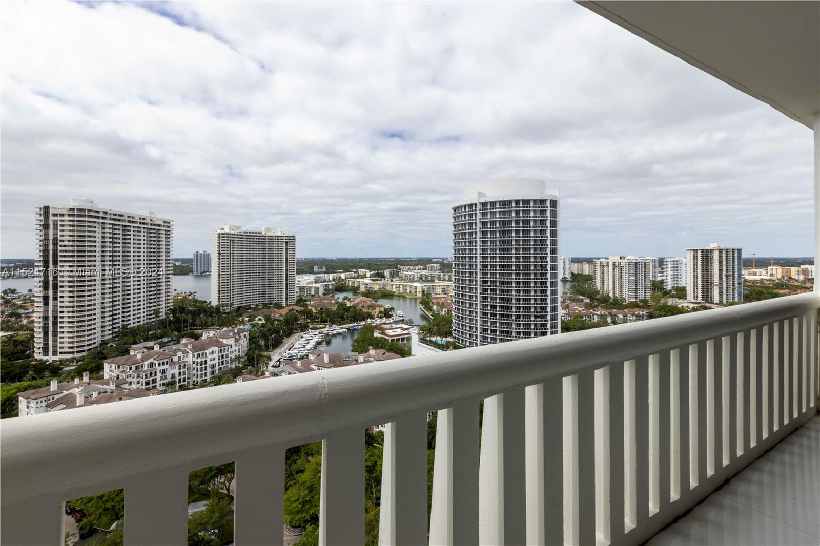 3000 ISLAND BL, Aventura, FL, 33160 United States, 3 Bedrooms Bedrooms, ,3 BathroomsBathrooms,Residential,For Sale,ISLAND BL,A11524716