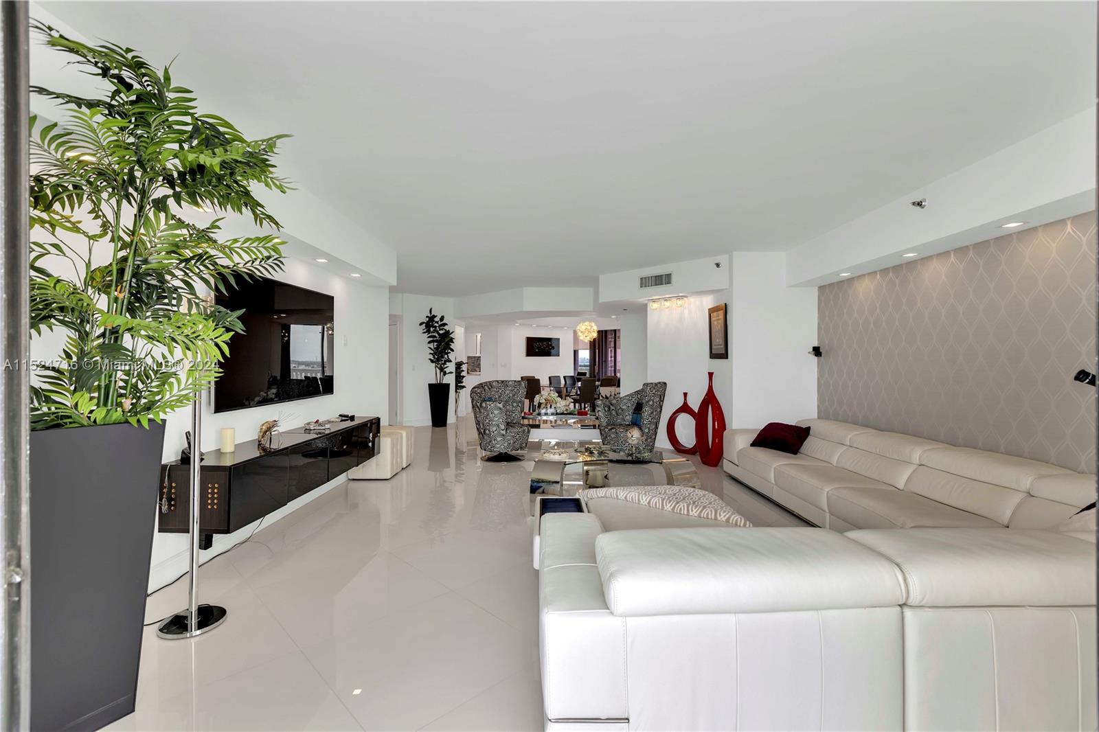 3000 ISLAND BL, Aventura, FL, 33160 United States, 3 Bedrooms Bedrooms, ,3 BathroomsBathrooms,Residential,For Sale,ISLAND BL,A11524716