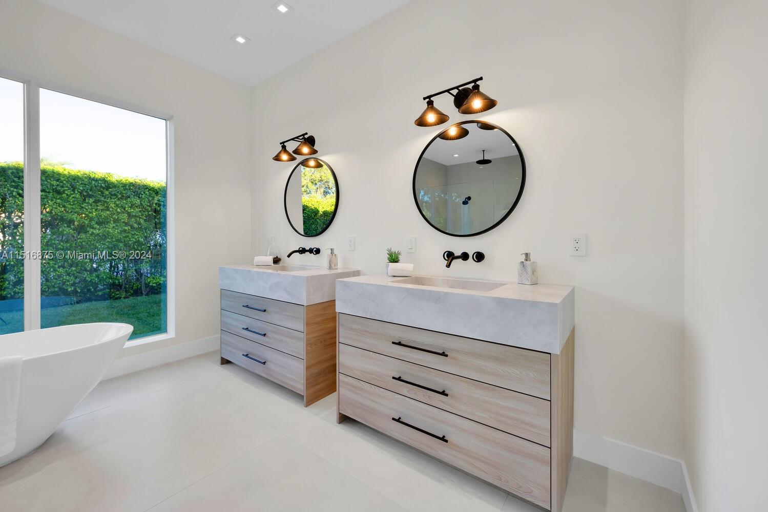 7105 Sunset Dr, Miami, FL, 33143 United States, 6 Bedrooms Bedrooms, ,5 BathroomsBathrooms,Residential,For Sale,Sunset Dr,A11516875