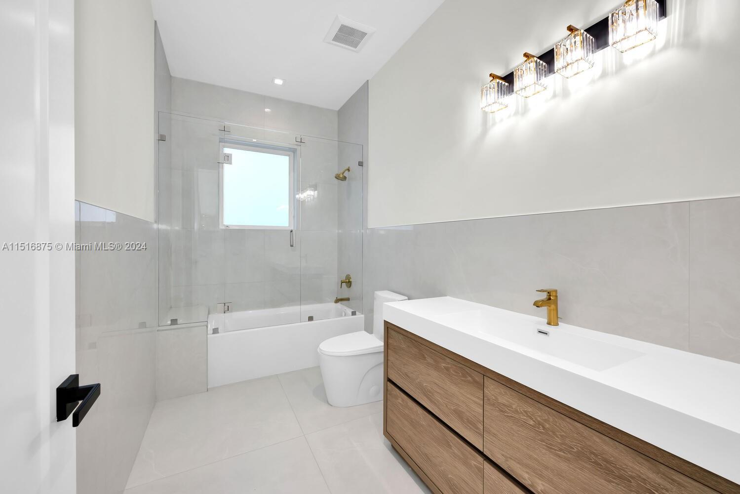 7105 Sunset Dr, Miami, FL, 33143 United States, 6 Bedrooms Bedrooms, ,5 BathroomsBathrooms,Residential,For Sale,Sunset Dr,A11516875