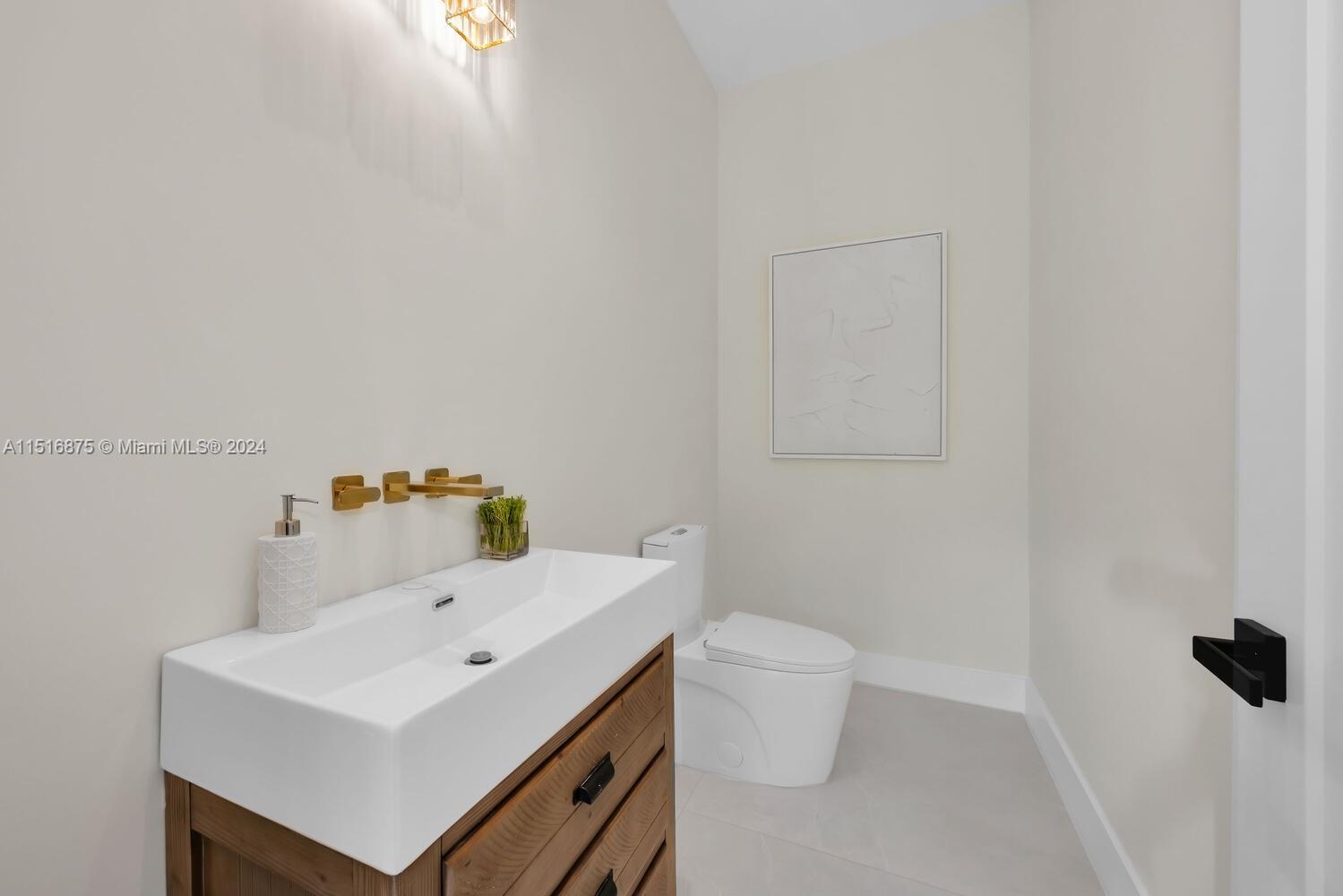 7105 Sunset Dr, Miami, FL, 33143 United States, 6 Bedrooms Bedrooms, ,5 BathroomsBathrooms,Residential,For Sale,Sunset Dr,A11516875