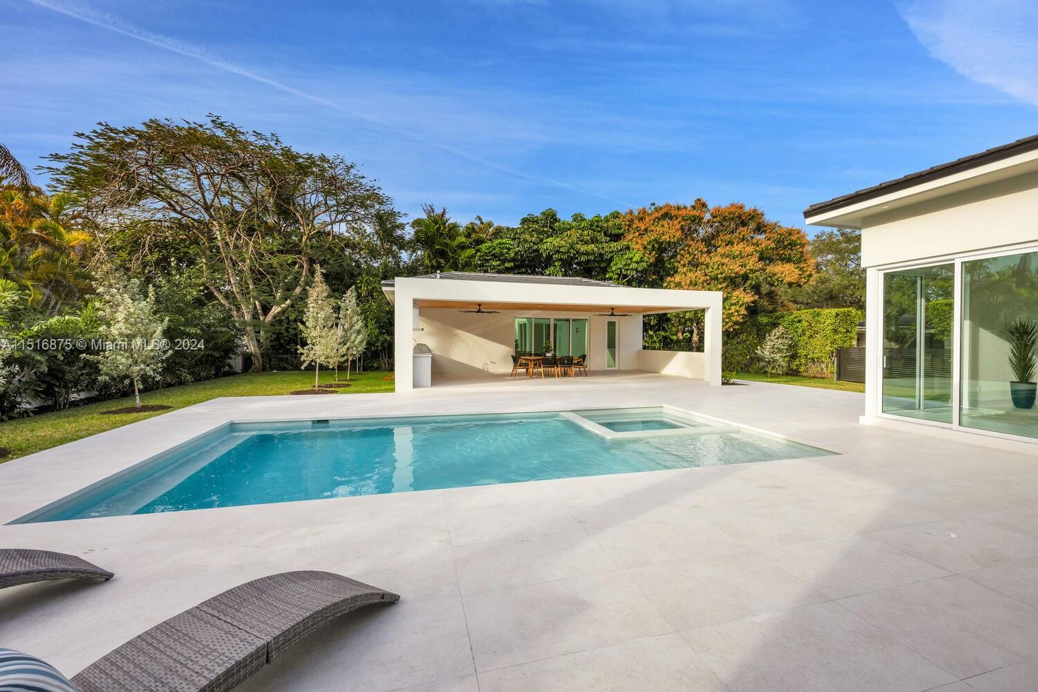 7105 Sunset Dr, Miami, FL, 33143 United States, 6 Bedrooms Bedrooms, ,5 BathroomsBathrooms,Residential,For Sale,Sunset Dr,A11516875