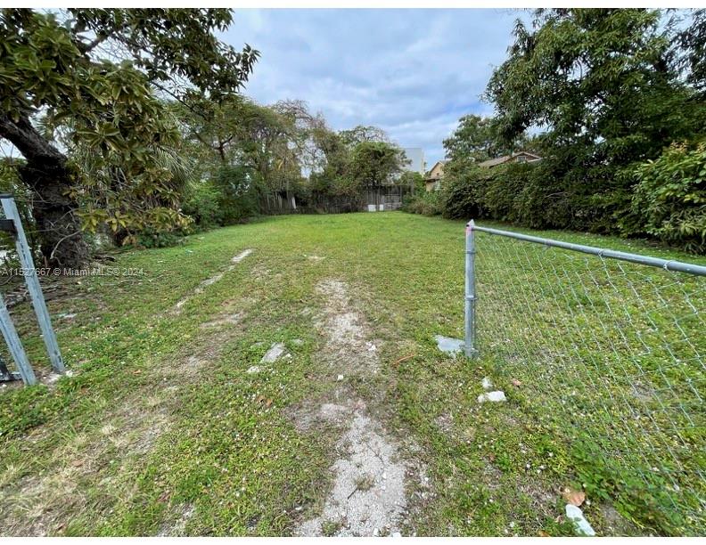 37 NW 76th St  For Sale A11527667, FL