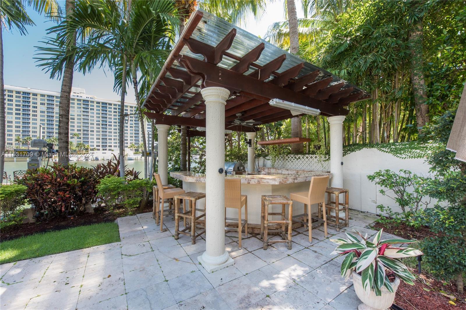 5655 Pine Tree Dr, Miami Beach, FL, 33140 United States, 6 Bedrooms Bedrooms, ,8 BathroomsBathrooms,Residential,For Sale,Pine Tree Dr,A11531709
