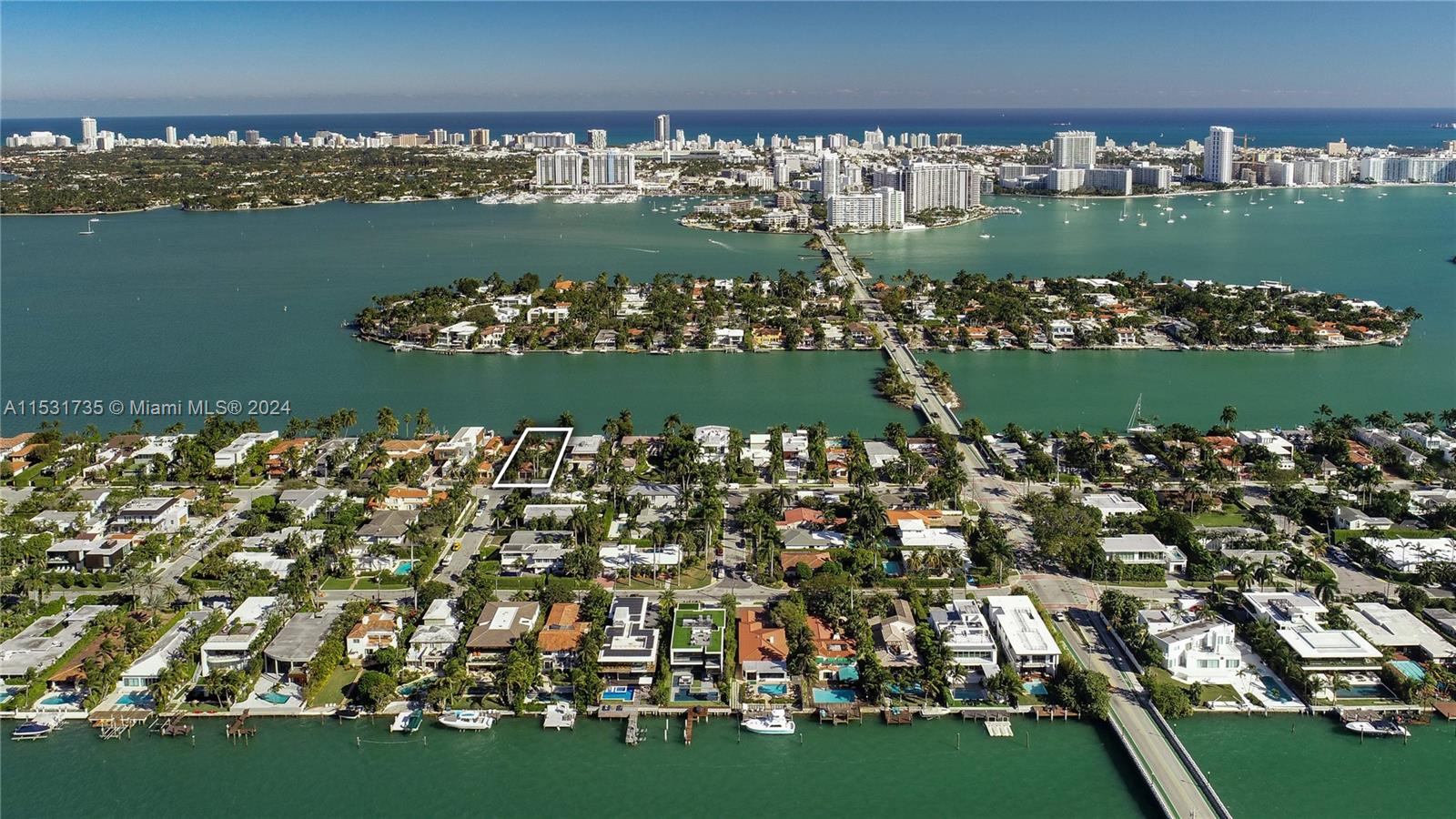 527 E Dilido Dr, Miami Beach, Florida 33139, 4 Bedrooms Bedrooms, ,4 BathroomsBathrooms,Residential,For Sale,527 E Dilido Dr,A11531735