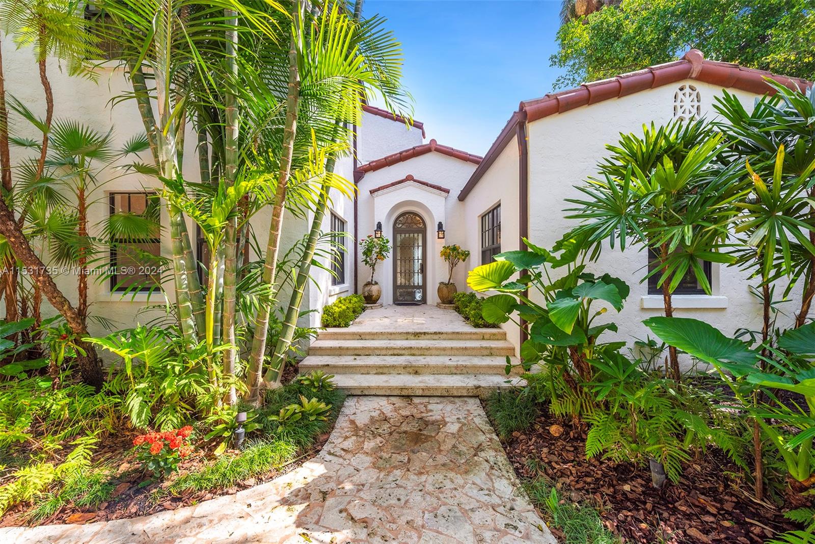 527 Dilido Dr, Miami Beach, FL, 33139 United States, 4 Bedrooms Bedrooms, ,4 BathroomsBathrooms,Residential,For Sale,Dilido Dr,A11531735