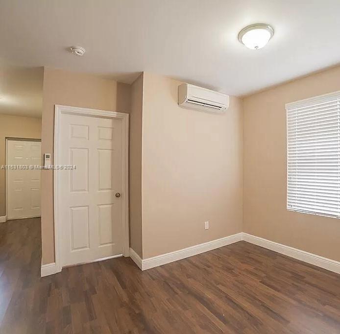 1752 NW 1st St 4A, Miami, Florida 33125, 1 Bedroom Bedrooms, ,1 BathroomBathrooms,Residentiallease,For Rent,1752 NW 1st St 4A,A11531803