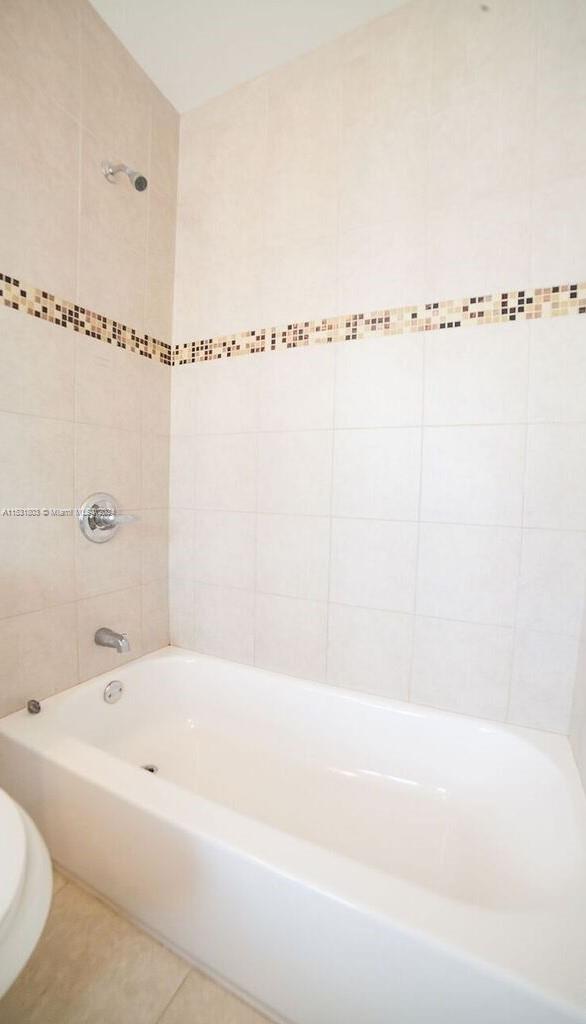 1752 NW 1st St 4A, Miami, Florida 33125, 1 Bedroom Bedrooms, ,1 BathroomBathrooms,Residentiallease,For Rent,1752 NW 1st St 4A,A11531803