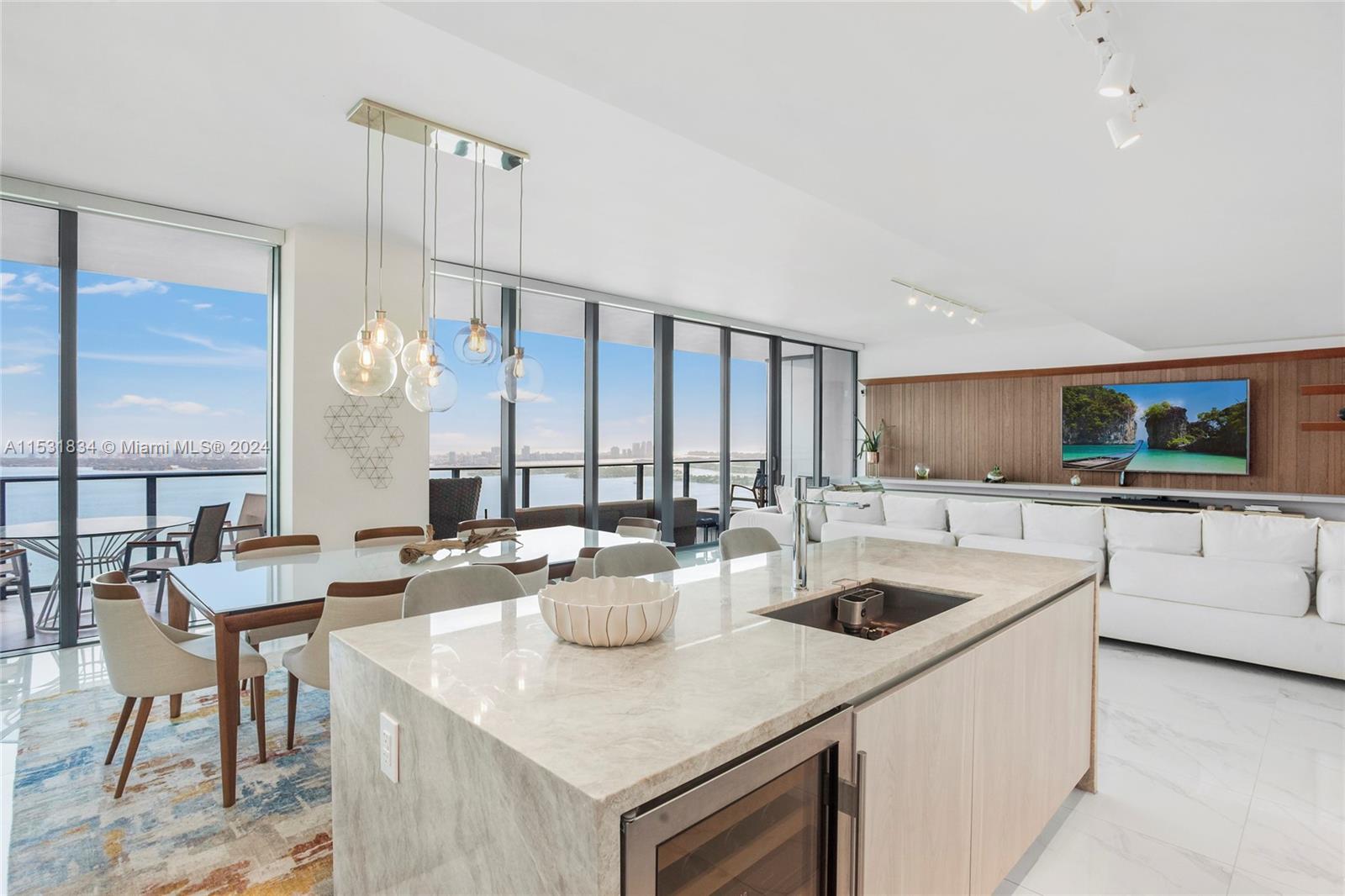 3131 NE 7th Ave PH5102, Miami, Florida 33137, 4 Bedrooms Bedrooms, ,5 BathroomsBathrooms,Residentiallease,For Rent,3131 NE 7th Ave PH5102,A11531834