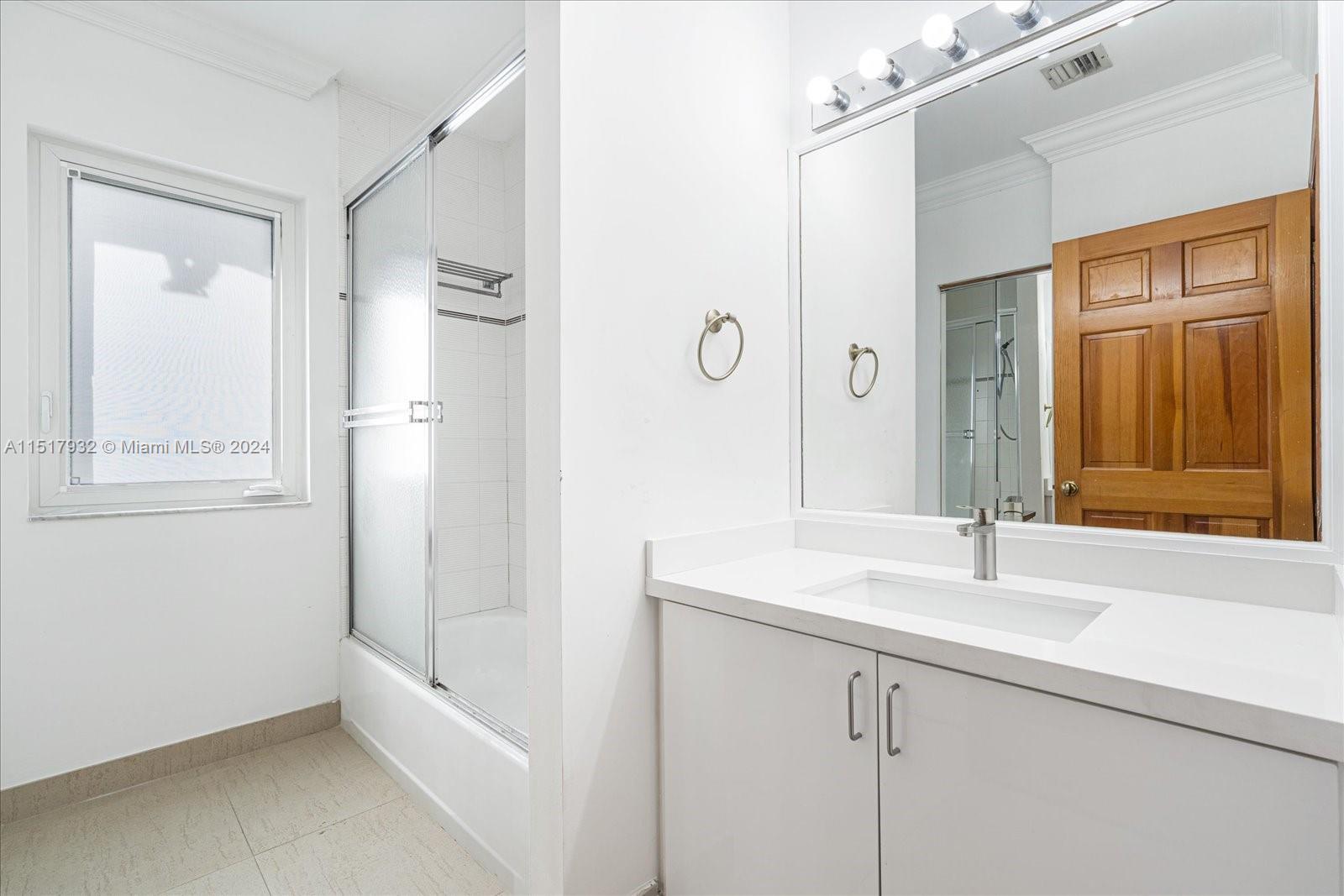 906 Palermo Ave 906, Coral Gables, Florida 33134, 7 Bedrooms Bedrooms, ,6 BathroomsBathrooms,Residentiallease,For Rent,906 Palermo Ave 906,A11517932