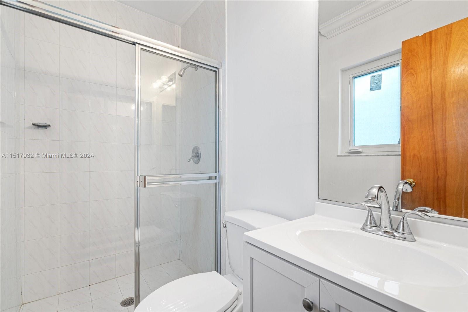 906 Palermo Ave 906, Coral Gables, Florida 33134, 7 Bedrooms Bedrooms, ,6 BathroomsBathrooms,Residentiallease,For Rent,906 Palermo Ave 906,A11517932