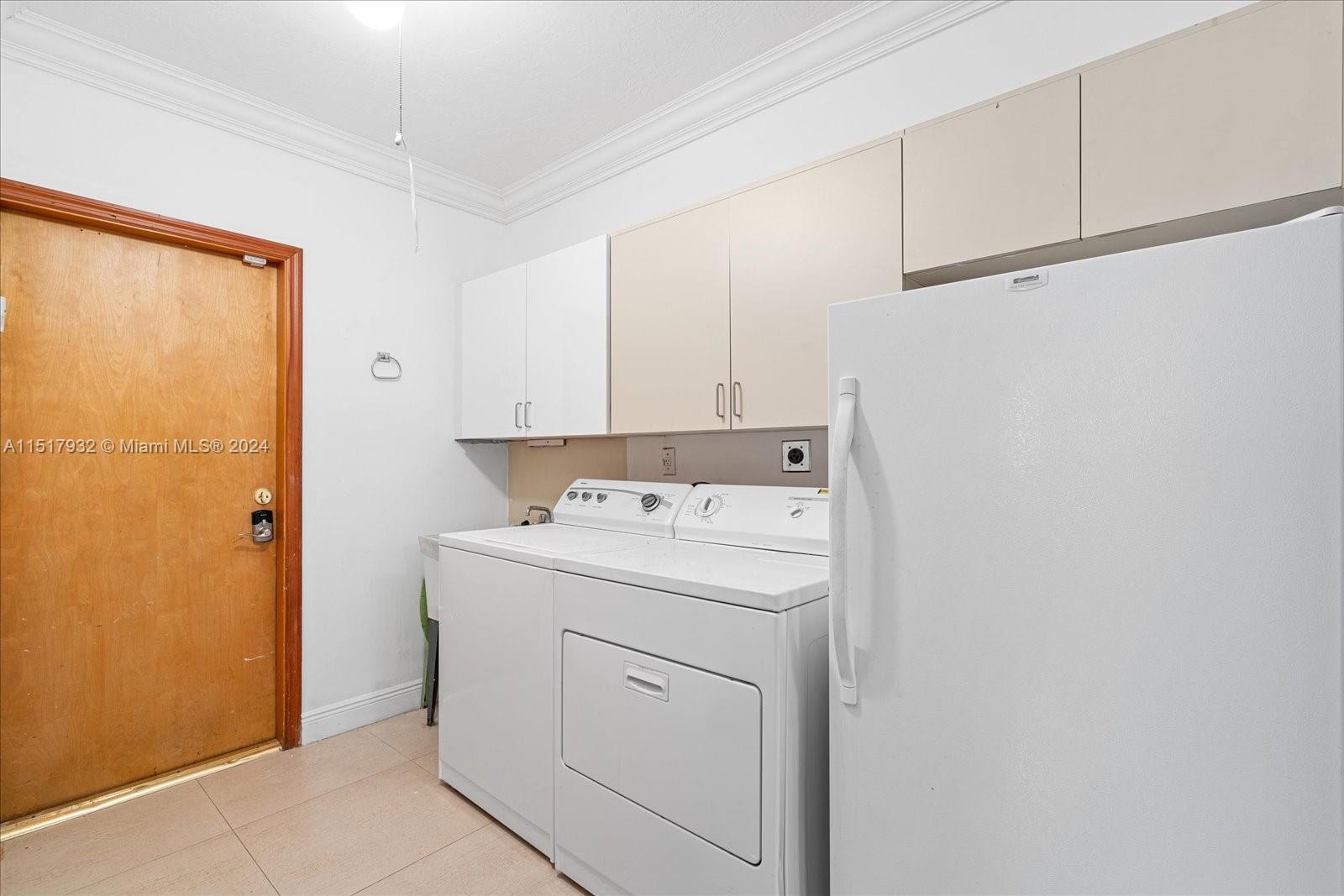 906 Palermo Ave 906, Coral Gables, Florida 33134, 7 Bedrooms Bedrooms, ,6 BathroomsBathrooms,Residentiallease,For Rent,906 Palermo Ave 906,A11517932