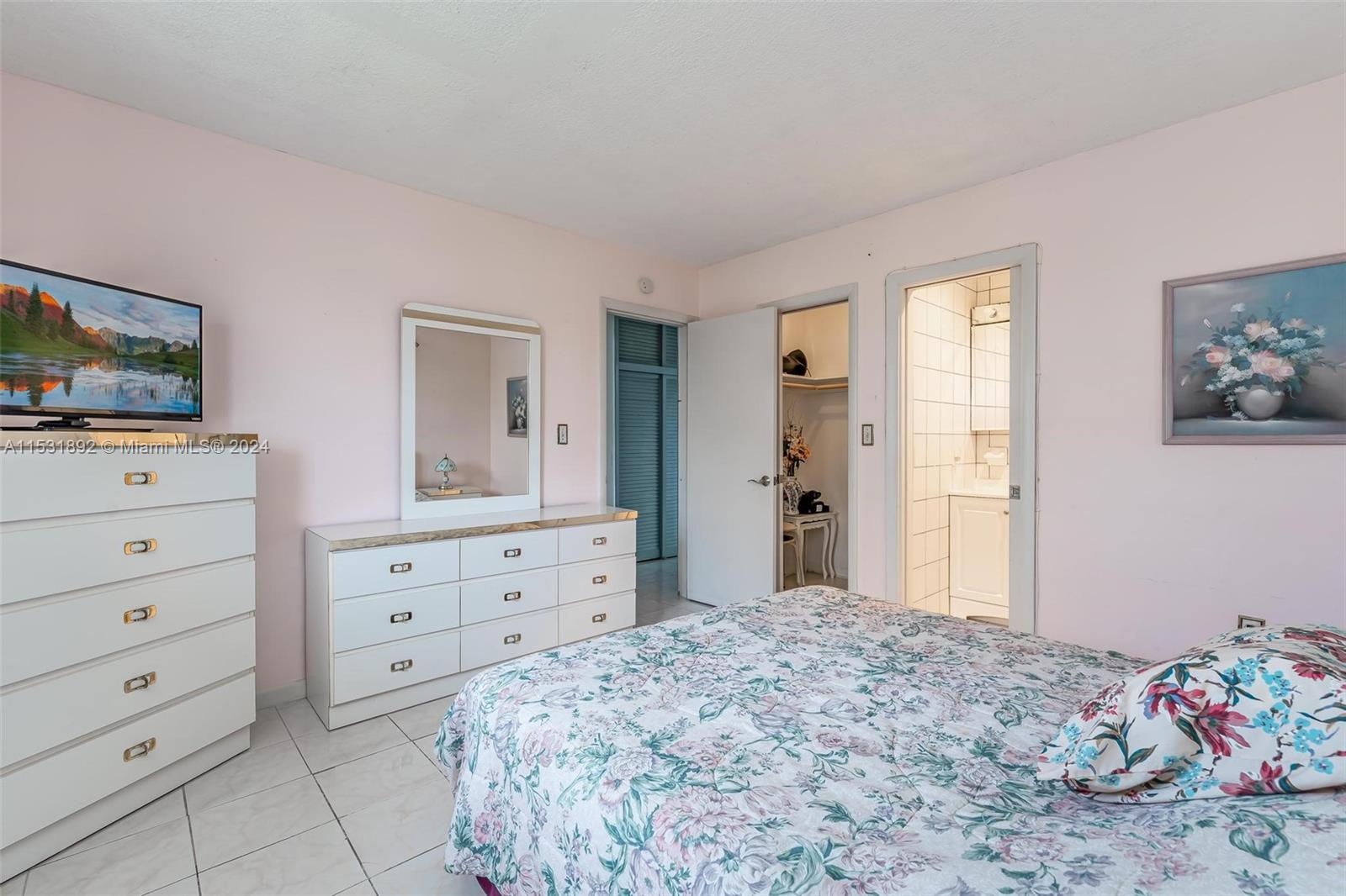 16790 NE 14th Ave 312, Miami, Florida 33162, 2 Bedrooms Bedrooms, ,2 BathroomsBathrooms,Residential,For Sale,16790 NE 14th Ave 312,A11531892