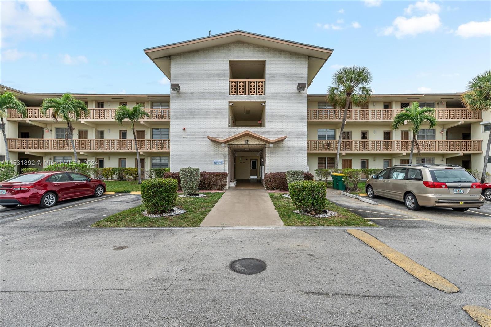 16790 NE 14th Ave 312, Miami, Florida 33162, 2 Bedrooms Bedrooms, ,2 BathroomsBathrooms,Residential,For Sale,16790 NE 14th Ave 312,A11531892