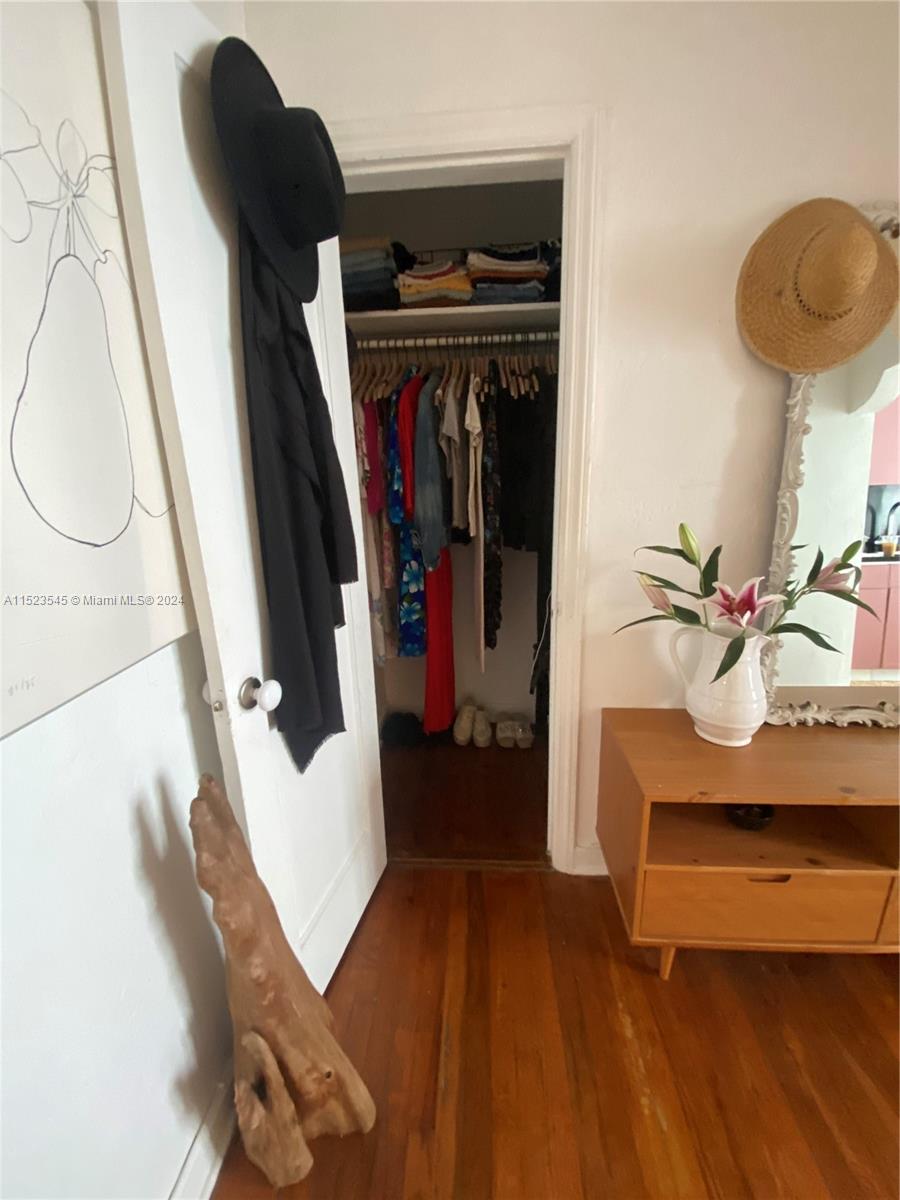 828 Euclid Ave 3, Miami Beach, Florida 33139, 1 Bedroom Bedrooms, ,1 BathroomBathrooms,Residentiallease,For Rent,828 Euclid Ave 3,A11523545