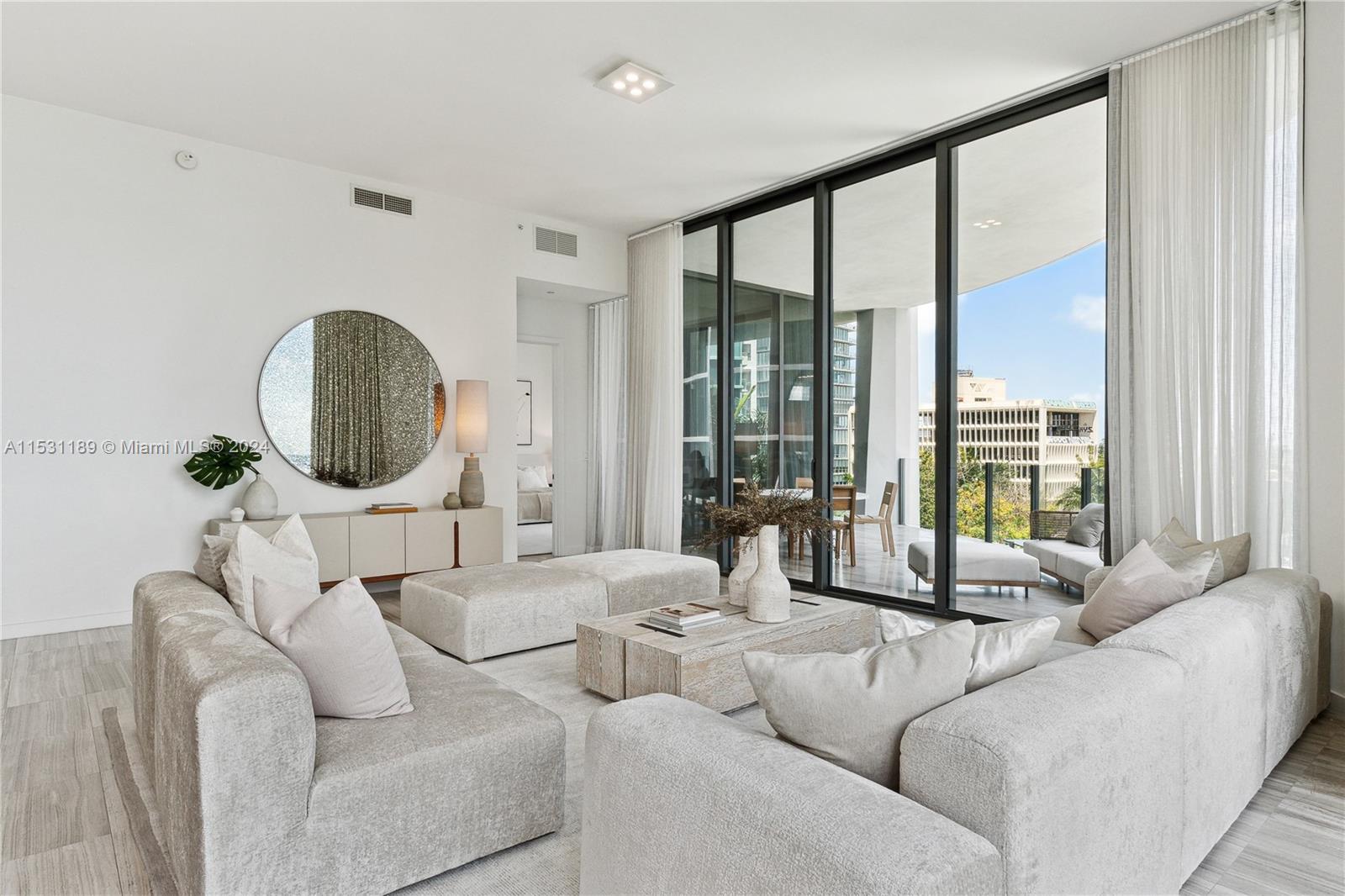 2821 Bayshore Dr, Miami, FL, 33133 United States, 4 Bedrooms Bedrooms, ,5 BathroomsBathrooms,Residential,For Sale,Bayshore Dr,A11531189