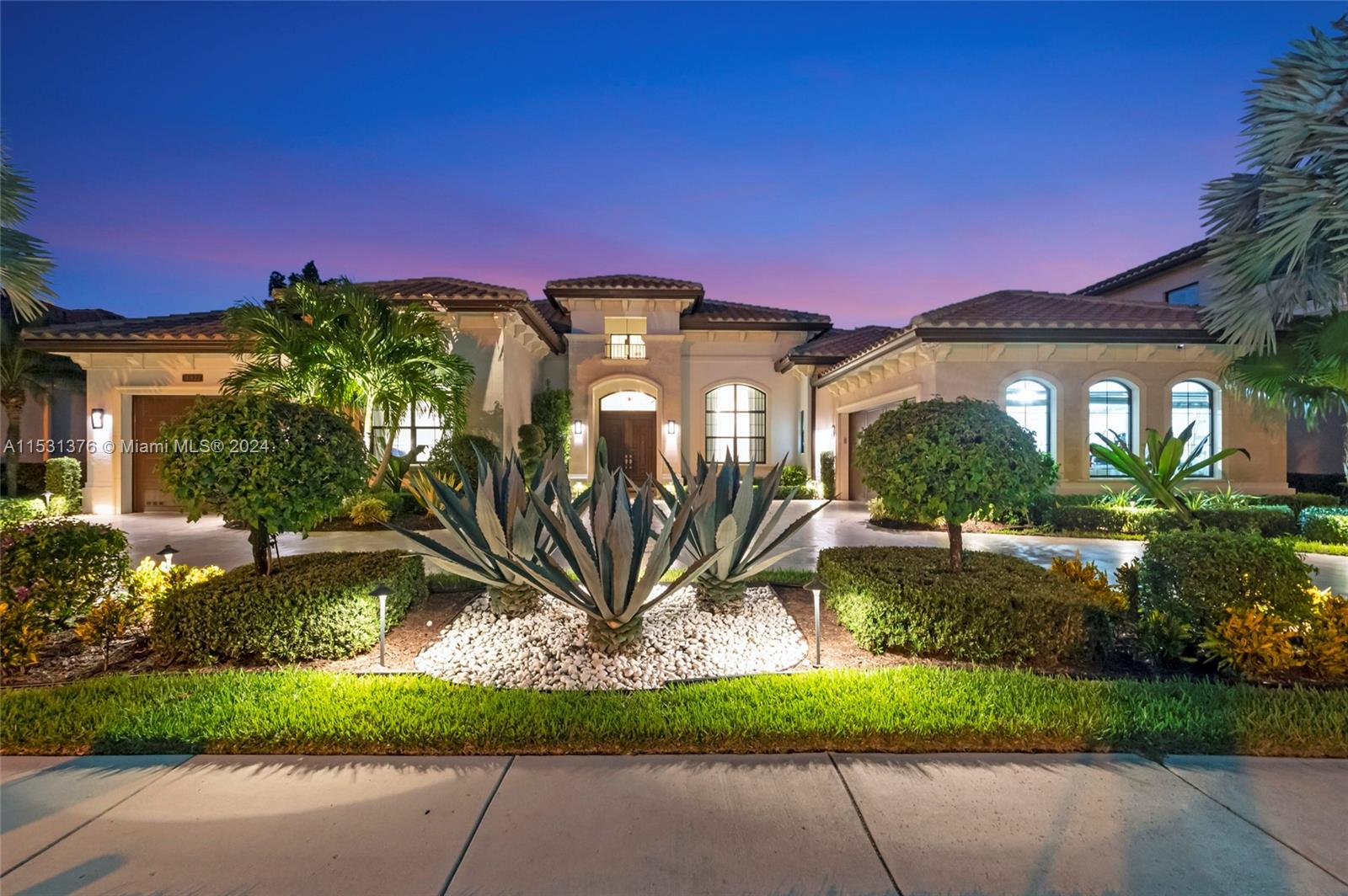 16822 Crown Bridge Dr, Delray Beach, FL, 33446 United States, 4 Bedrooms Bedrooms, ,5 BathroomsBathrooms,Residential,For Sale,Crown Bridge Dr,A11531376