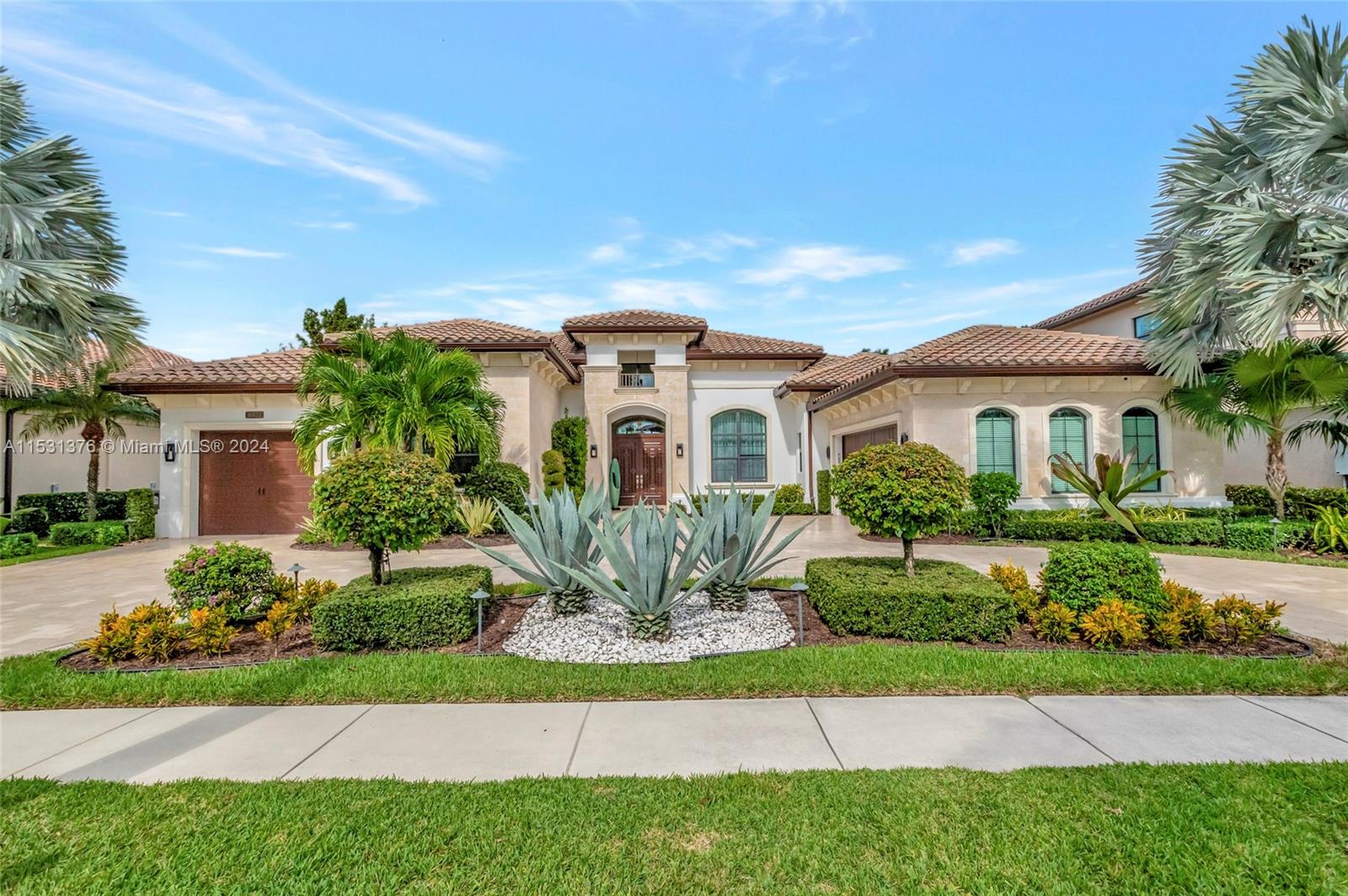 16822 Crown Bridge Dr, Delray Beach, FL, 33446 United States, 4 Bedrooms Bedrooms, ,5 BathroomsBathrooms,Residential,For Sale,Crown Bridge Dr,A11531376