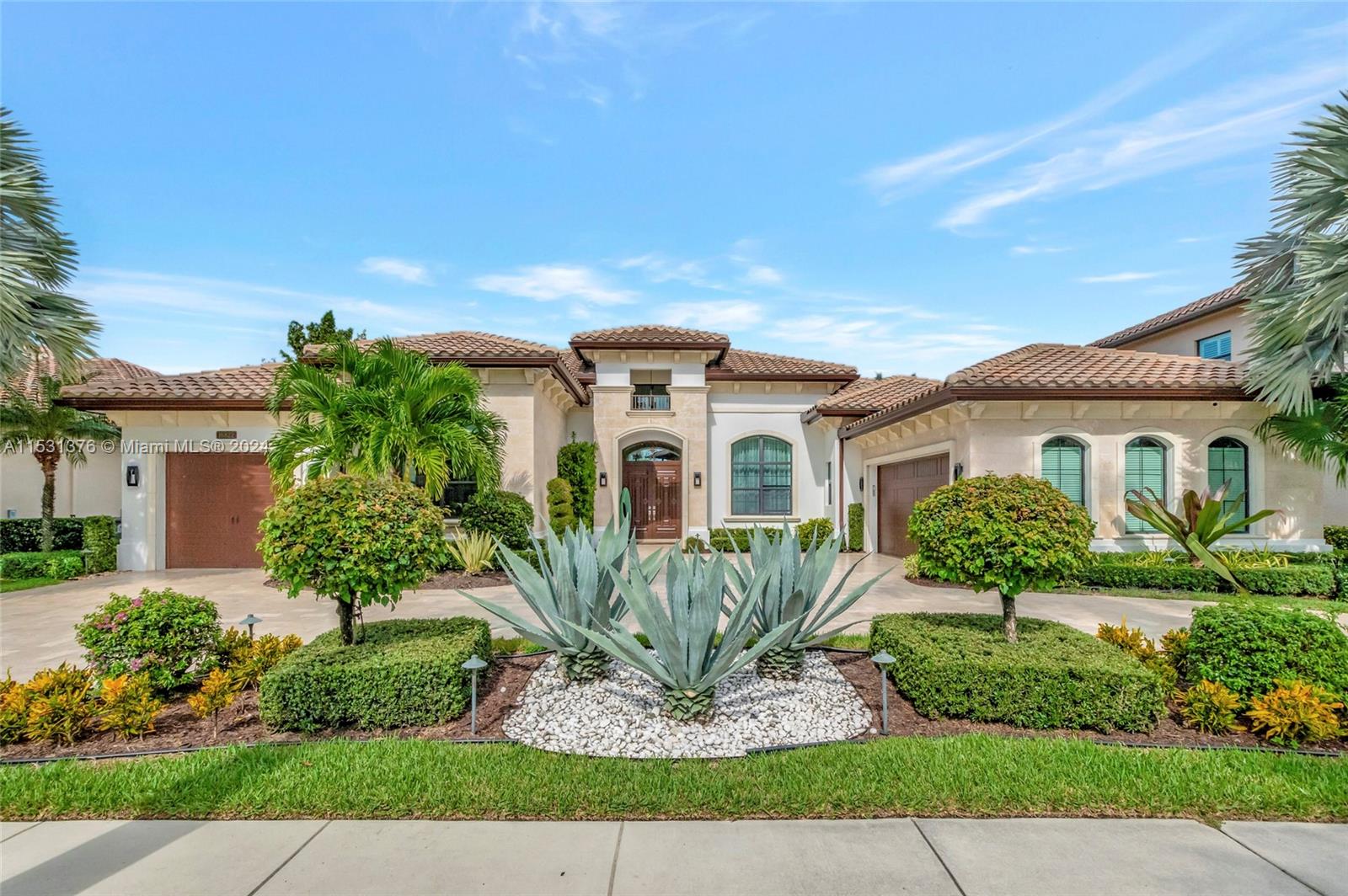 16822 Crown Bridge Dr, Delray Beach, FL, 33446 United States, 4 Bedrooms Bedrooms, ,5 BathroomsBathrooms,Residential,For Sale,Crown Bridge Dr,A11531376