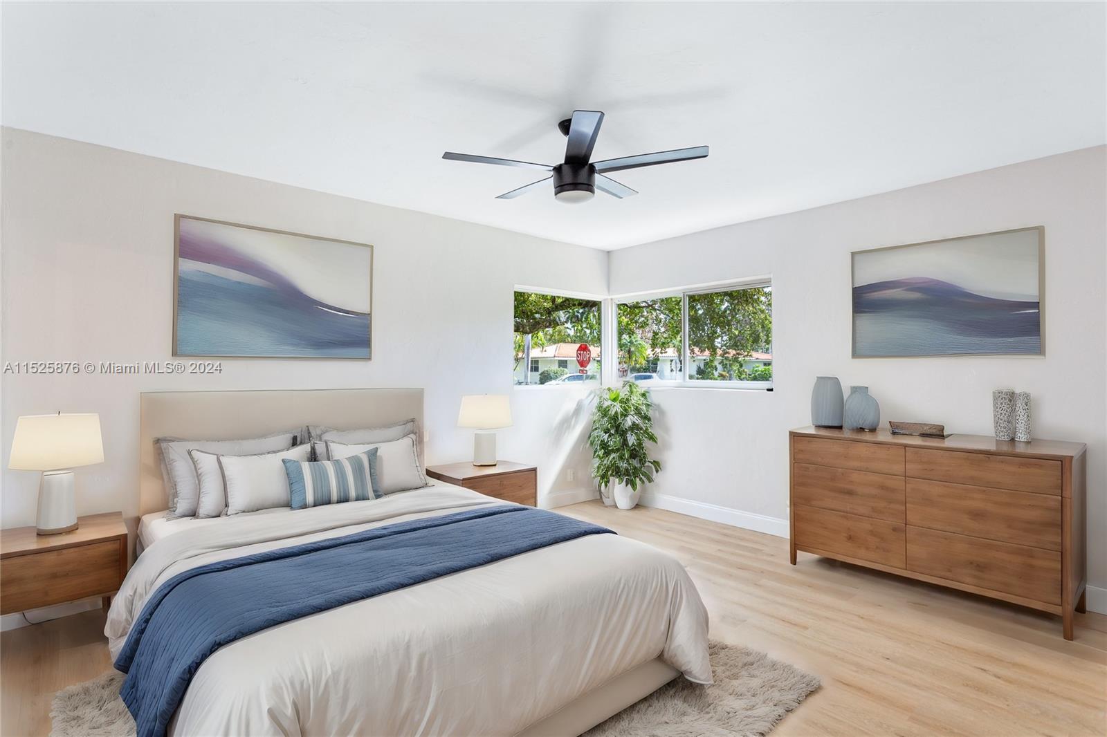 300 N 13th Ave, Hollywood, Florida 33019, 3 Bedrooms Bedrooms, ,2 BathroomsBathrooms,Residential,For Sale,300 N 13th Ave,A11525876