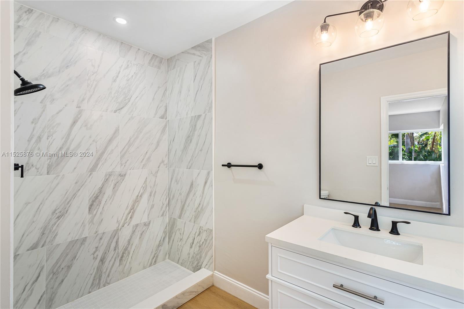 300 N 13th Ave, Hollywood, Florida 33019, 3 Bedrooms Bedrooms, ,2 BathroomsBathrooms,Residential,For Sale,300 N 13th Ave,A11525876