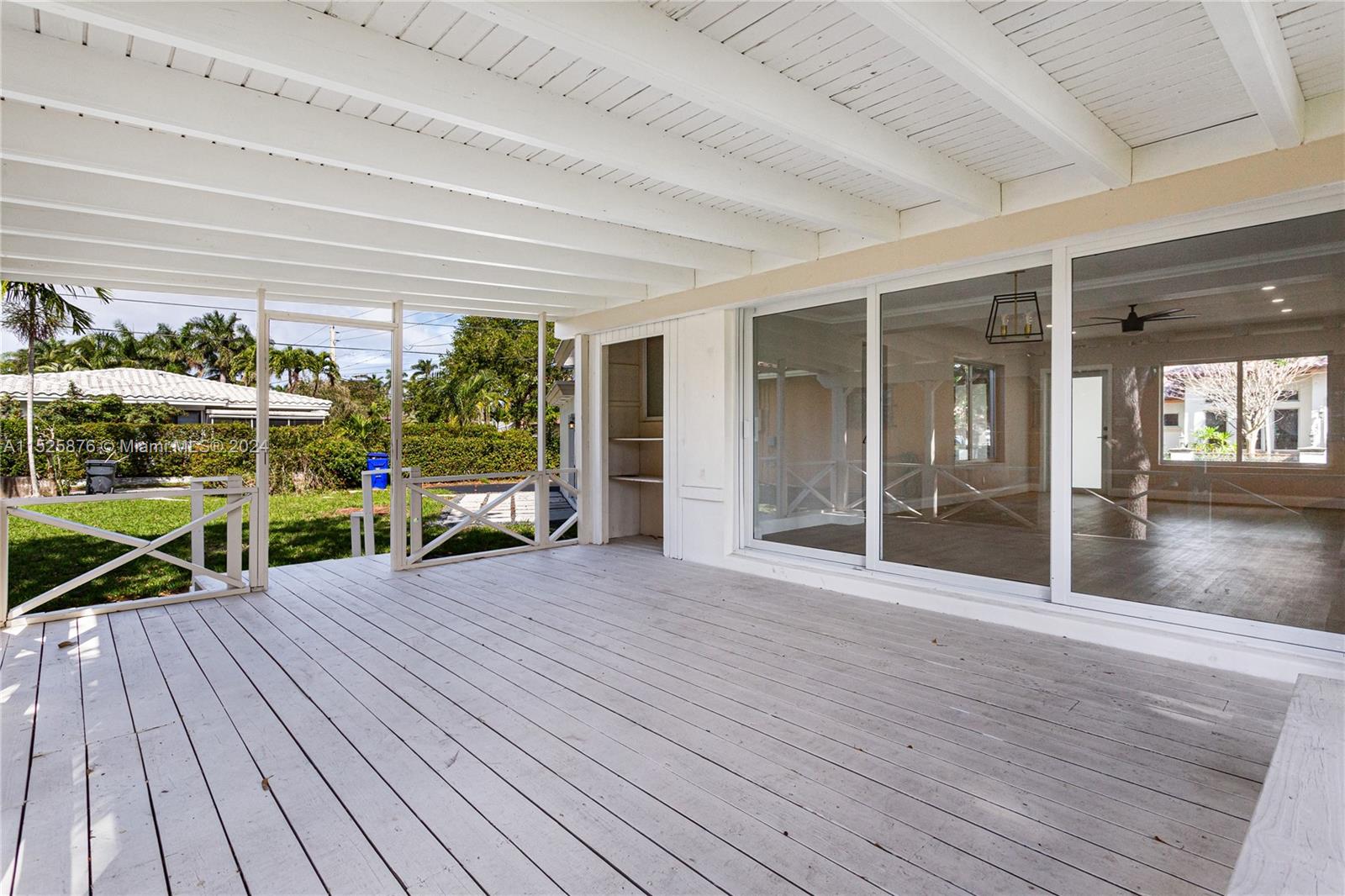 300 N 13th Ave, Hollywood, Florida 33019, 3 Bedrooms Bedrooms, ,2 BathroomsBathrooms,Residential,For Sale,300 N 13th Ave,A11525876