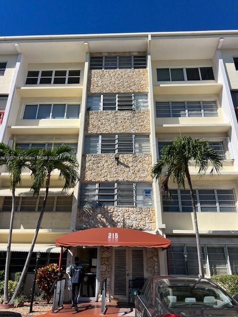 215 SE 3rd Ave #203C For Sale A11530715, FL
