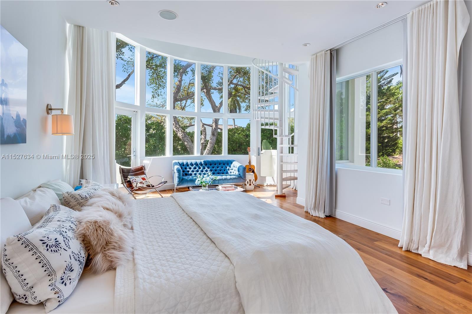 2701 Bay Rd, Miami Beach, FL, 33140 United States, 7 Bedrooms Bedrooms, ,8 BathroomsBathrooms,Residential,For Sale,Bay Rd,A11527634