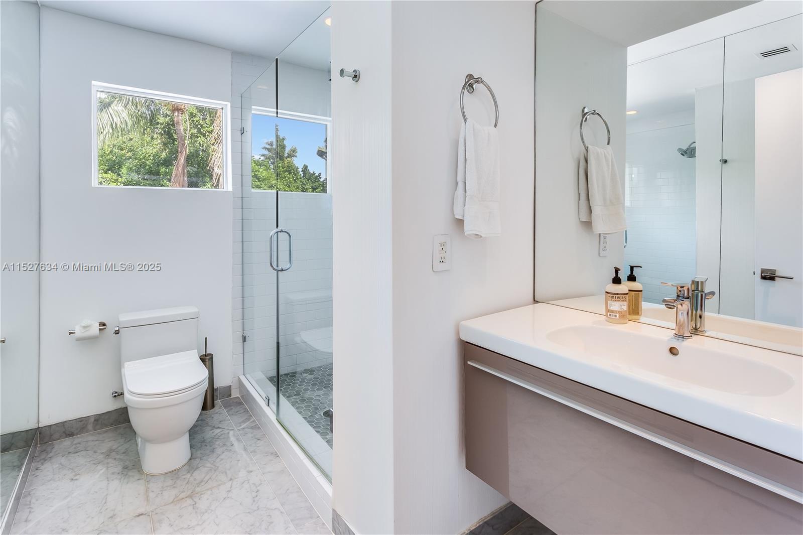 2701 Bay Rd, Miami Beach, FL, 33140 United States, 7 Bedrooms Bedrooms, ,8 BathroomsBathrooms,Residential,For Sale,Bay Rd,A11527634