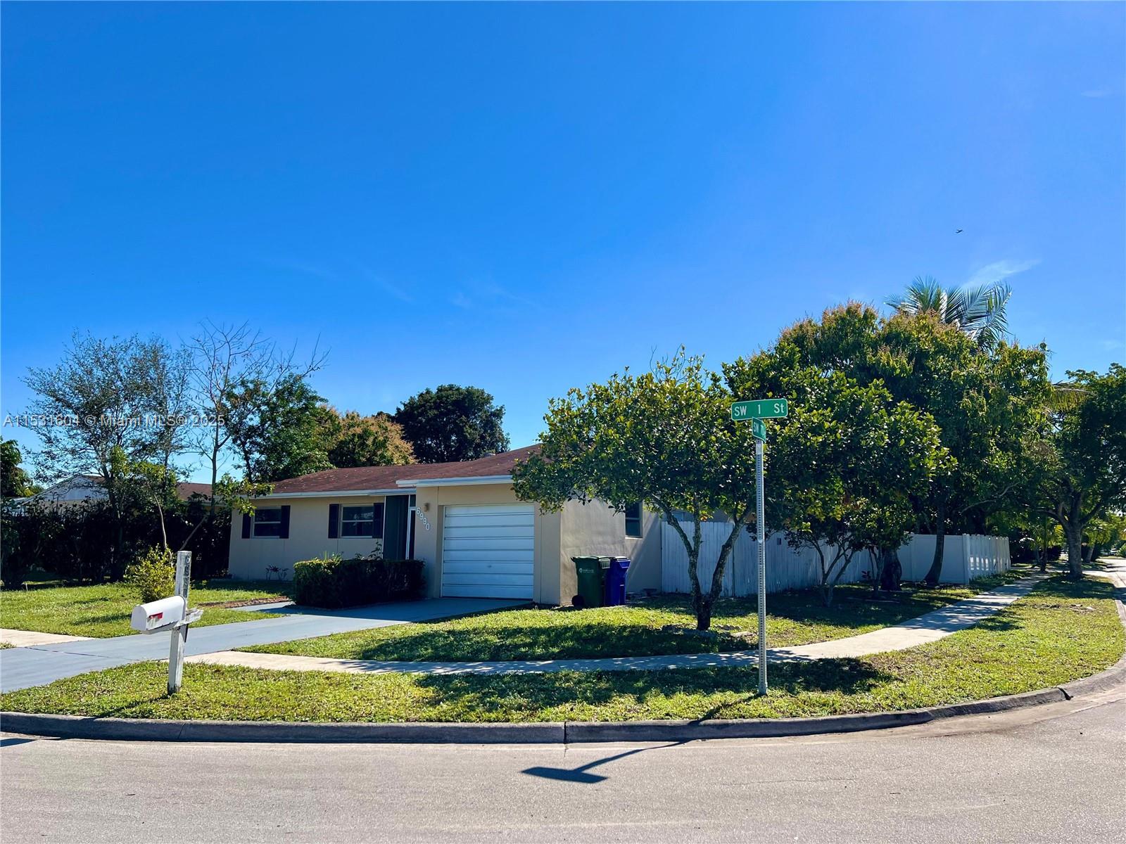 6990 SW 1st St, Margate, Florida 33068, 5 Bedrooms Bedrooms, ,2 BathroomsBathrooms,Residential,For Sale,6990 SW 1st St,A11531604