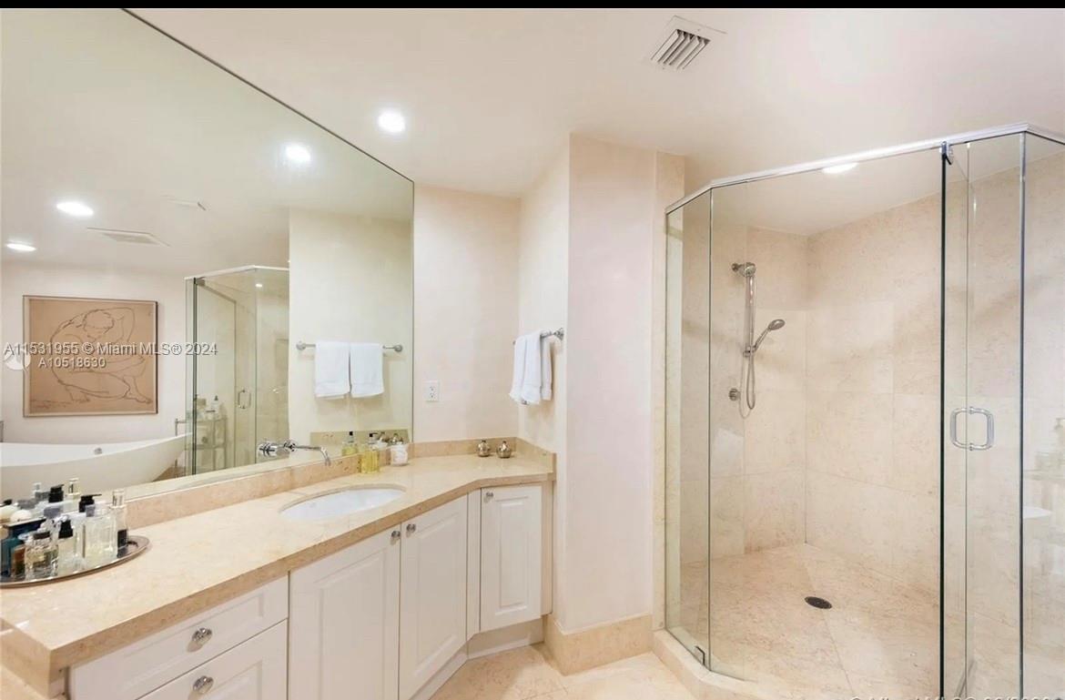 10225 Collins Ave, Bal Harbour, FL, 33154 United States, 4 Bedrooms Bedrooms, ,5 BathroomsBathrooms,Residential,For Sale,Collins Ave,A11531955