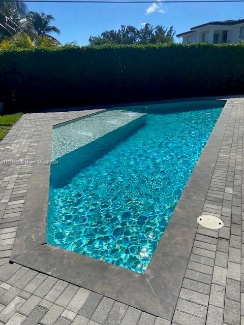 1000 Shore Dr, Miami Beach, FL, 33141 United States, 4 Bedrooms Bedrooms, ,3 BathroomsBathrooms,Residential,For Sale,Shore Dr,A11531635