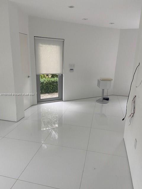 1000 Shore Dr, Miami Beach, FL, 33141 United States, 4 Bedrooms Bedrooms, ,3 BathroomsBathrooms,Residential,For Sale,Shore Dr,A11531635