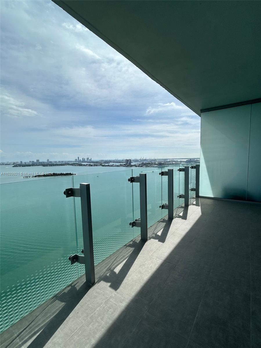 700 NE 26th Terrace 2602, Miami, Florida 33137, 2 Bedrooms Bedrooms, ,3 BathroomsBathrooms,Residential,For Sale,700 NE 26th Terrace 2602,A11529921