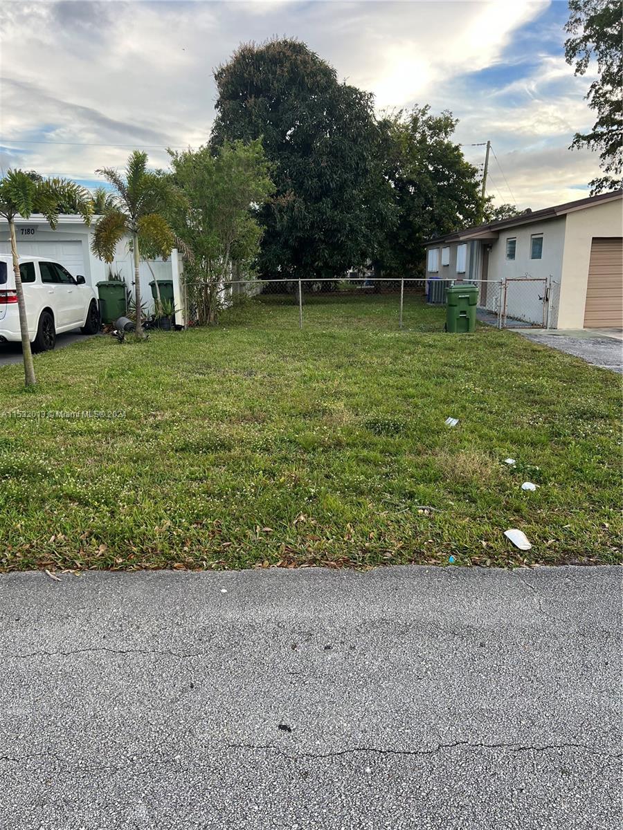 1001 72nd Ave, Pembroke Pines, FL, 33023 United States, 3 Bedrooms Bedrooms, ,2 BathroomsBathrooms,Residential,For Sale,72nd Ave,A11532013