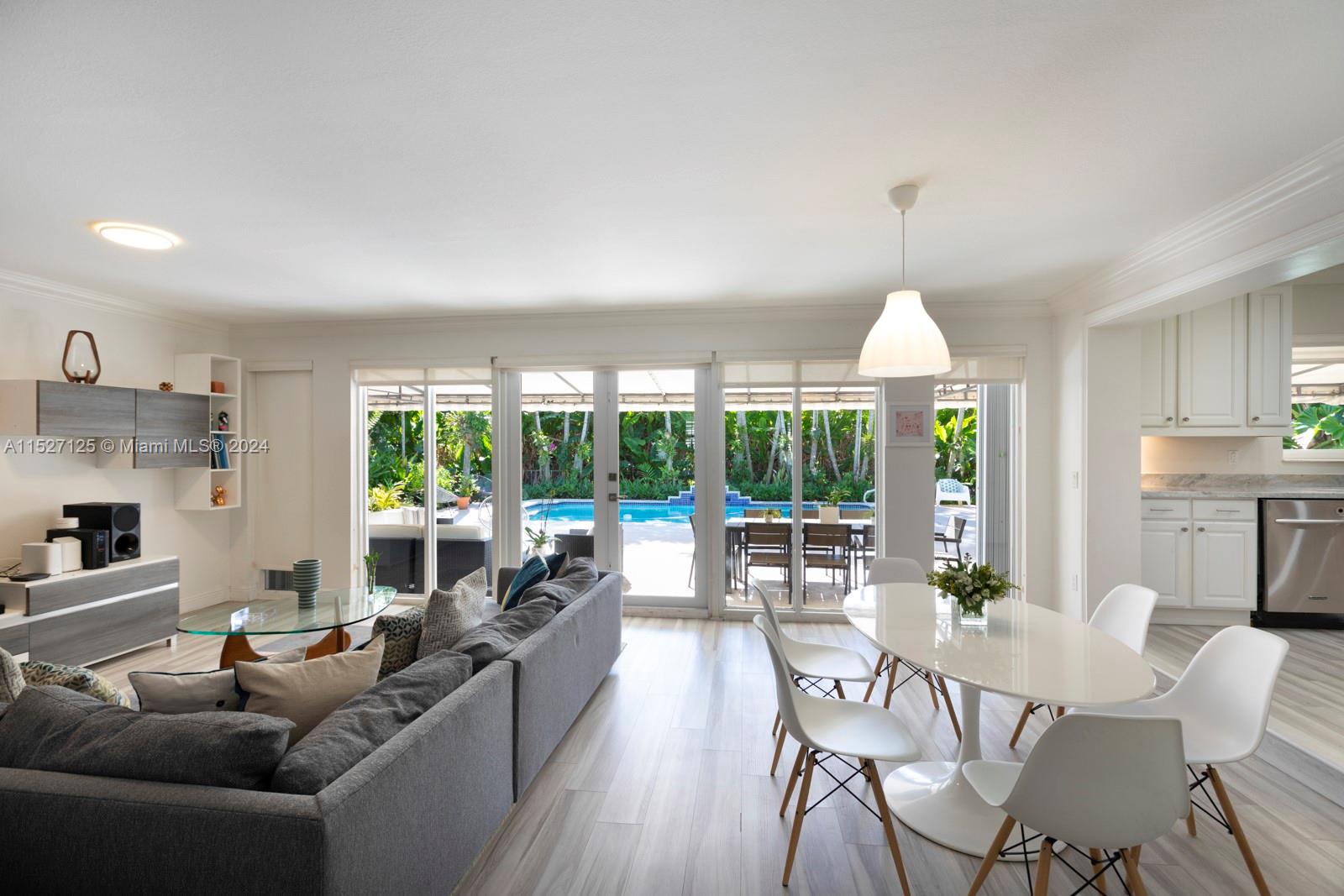 410 Bargello Ave, Coral Gables, Florida 33146, 3 Bedrooms Bedrooms, ,3 BathroomsBathrooms,Residential,For Sale,410 Bargello Ave,A11527125