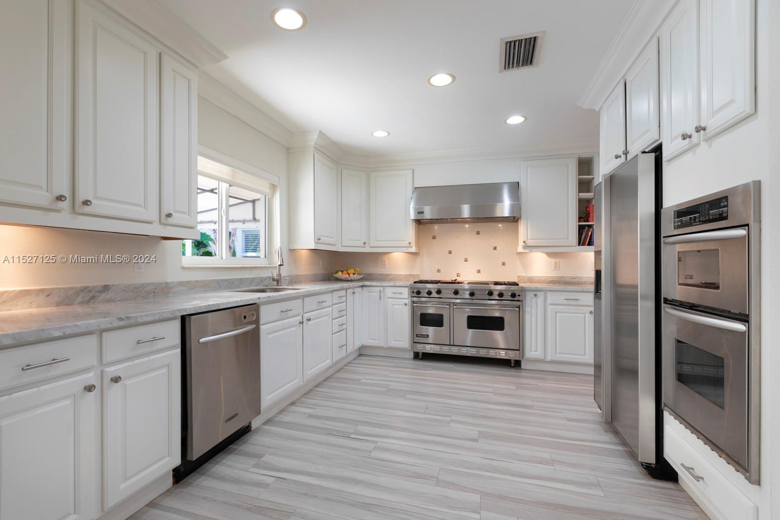 410 Bargello Ave, Coral Gables, Florida 33146, 3 Bedrooms Bedrooms, ,3 BathroomsBathrooms,Residential,For Sale,410 Bargello Ave,A11527125