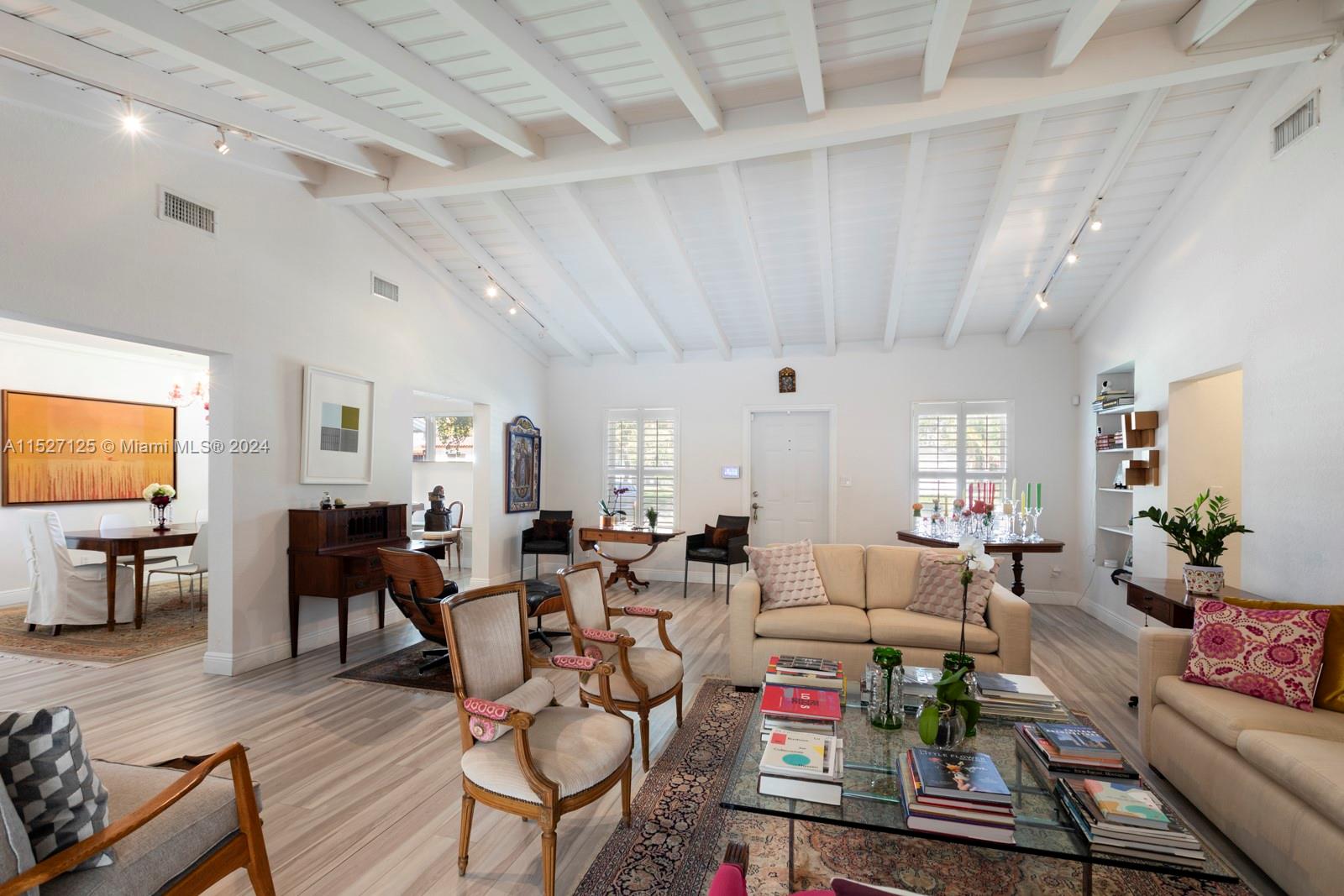 410 Bargello Ave, Coral Gables, Florida 33146, 3 Bedrooms Bedrooms, ,3 BathroomsBathrooms,Residential,For Sale,410 Bargello Ave,A11527125