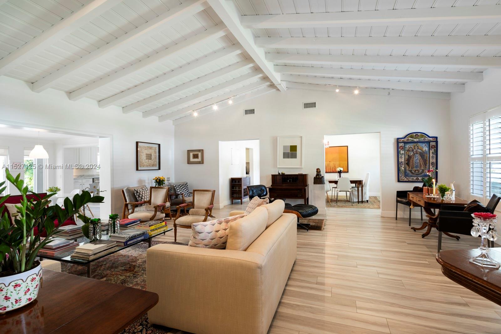 410 Bargello Ave, Coral Gables, Florida 33146, 3 Bedrooms Bedrooms, ,3 BathroomsBathrooms,Residential,For Sale,410 Bargello Ave,A11527125