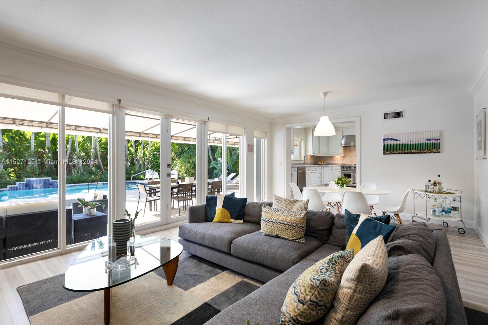 410 Bargello Ave, Coral Gables, Florida 33146, 3 Bedrooms Bedrooms, ,3 BathroomsBathrooms,Residential,For Sale,410 Bargello Ave,A11527125