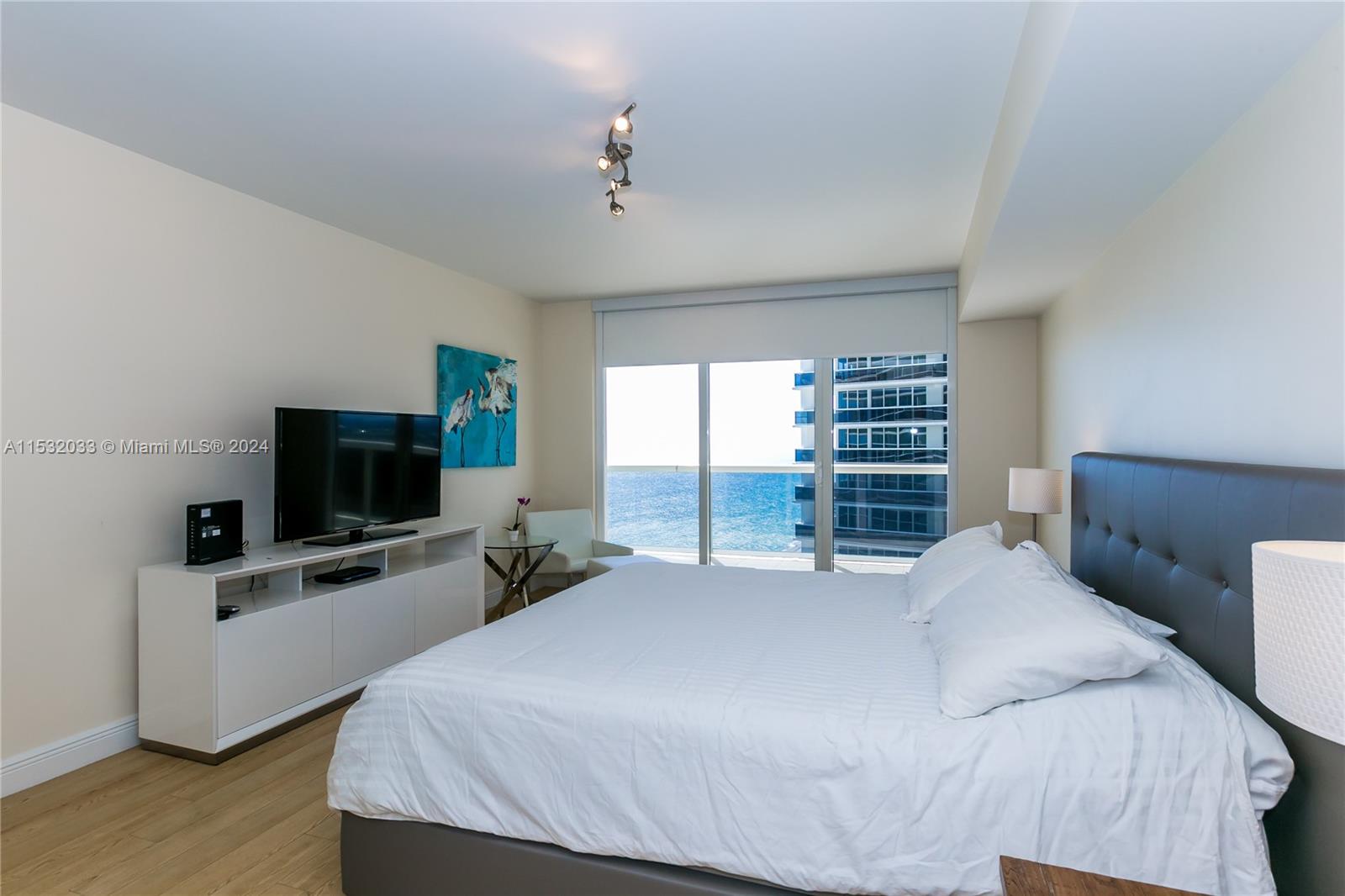 1830 S OCEAN DR 3906, Hallandale Beach, Florida 33009, 2 Bedrooms Bedrooms, ,2 BathroomsBathrooms,Residentiallease,For Rent,1830 S OCEAN DR 3906,A11532033